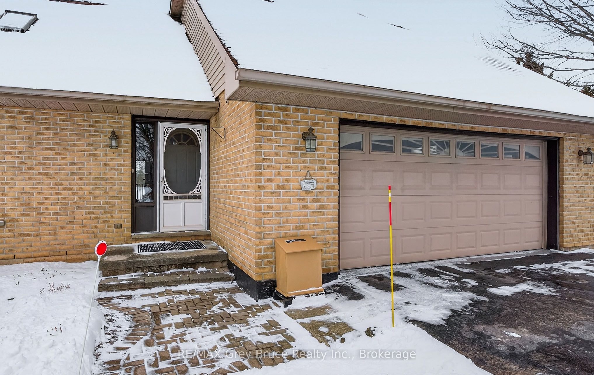 102 Mary Avenue W Property Photo 33