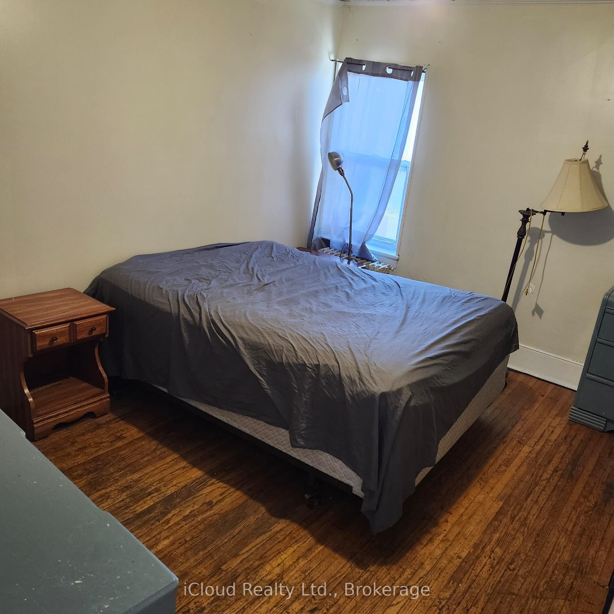 19 Bridge Street W Property Photo 6