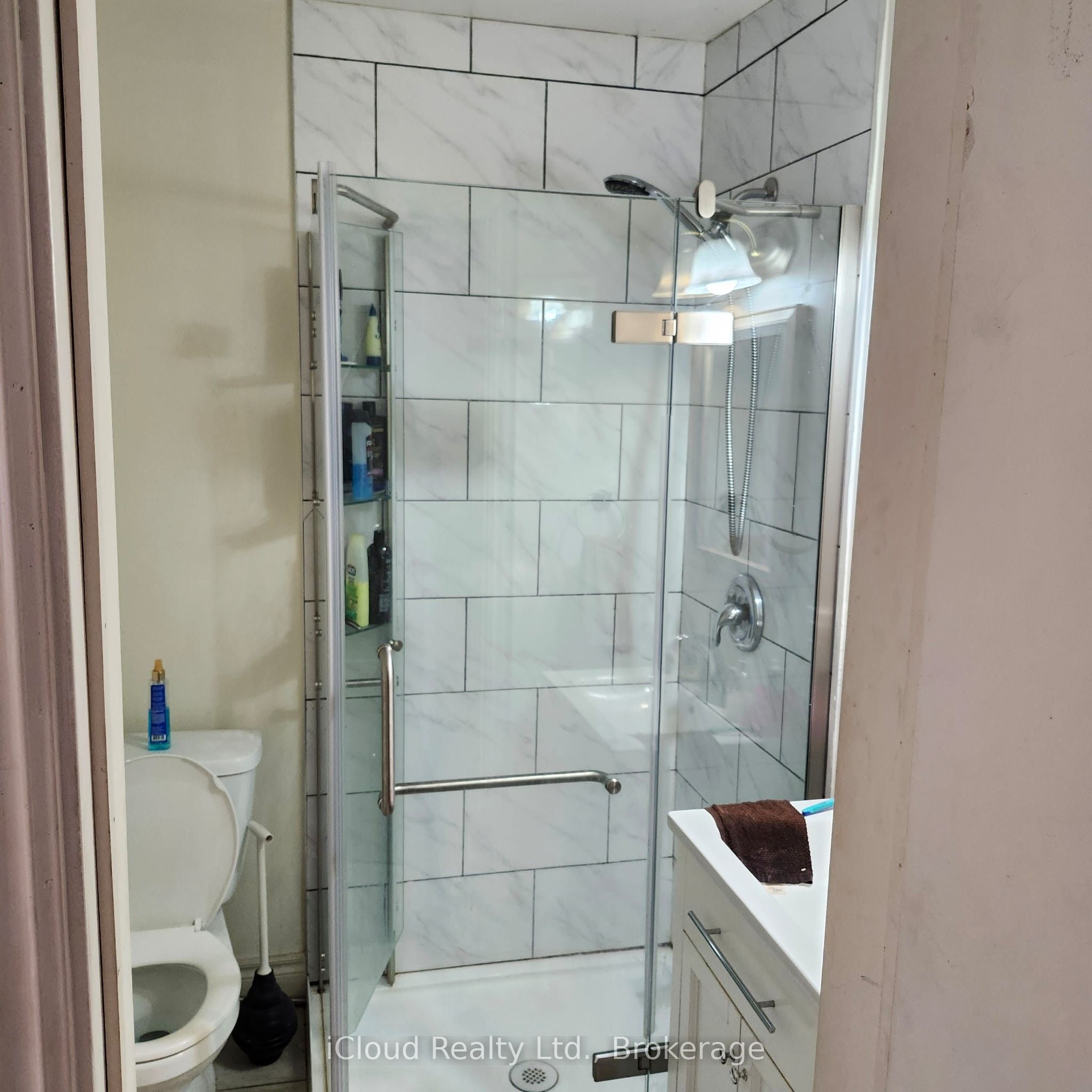 19 Bridge Street W Property Photo 7
