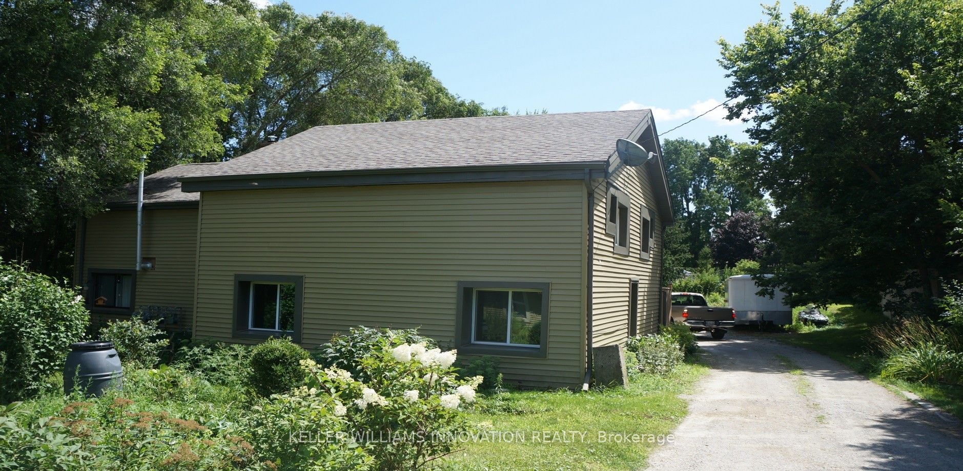 87-93 North Town Line W Property Photo 1