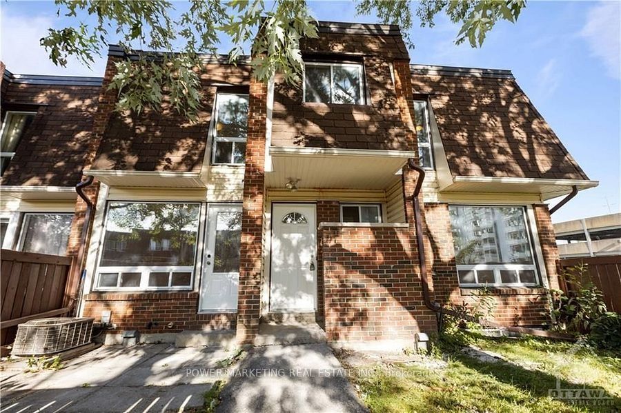 2939 FAIRLEA Crescent 41