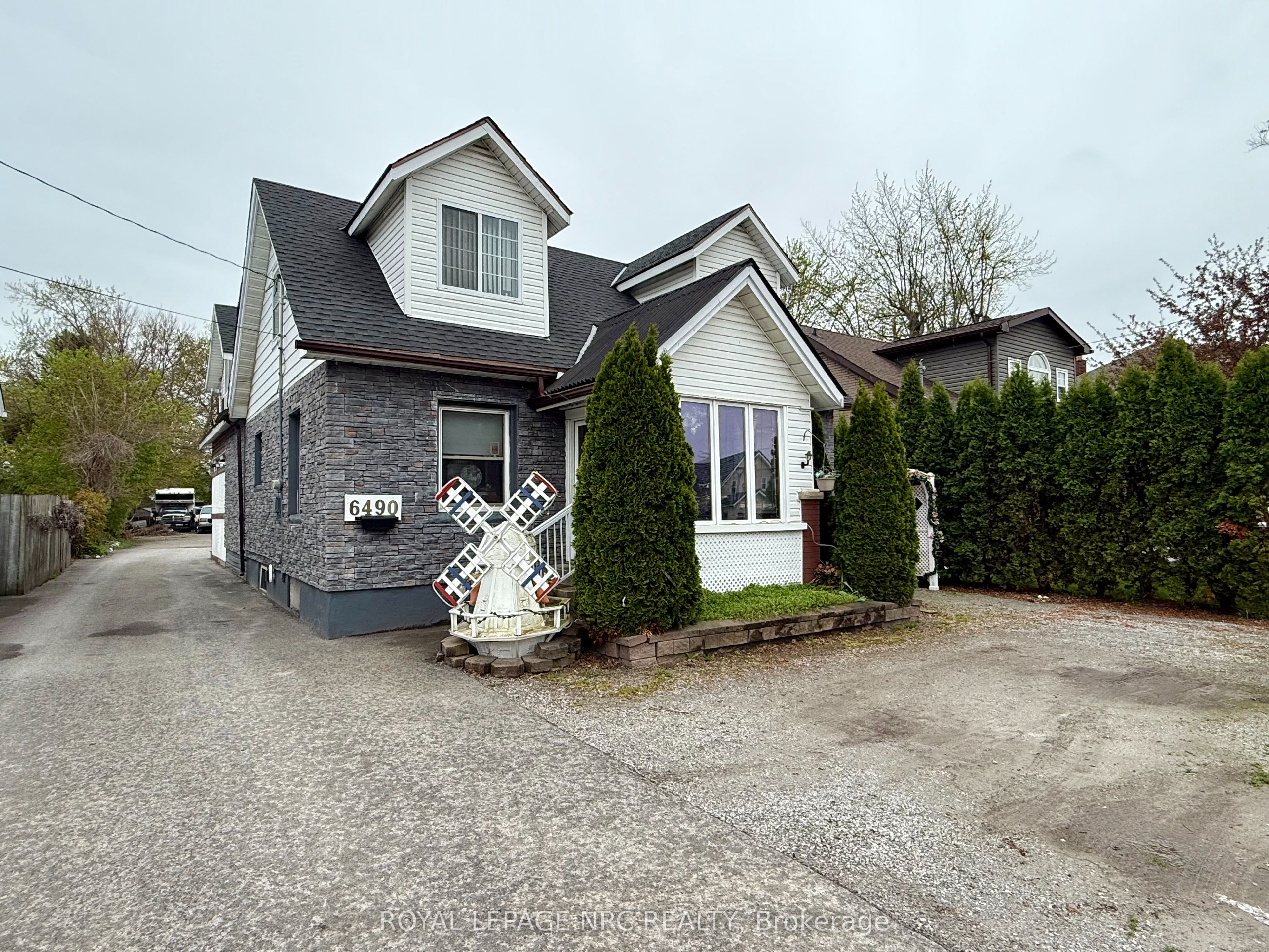 6490 Thorold Stone Road