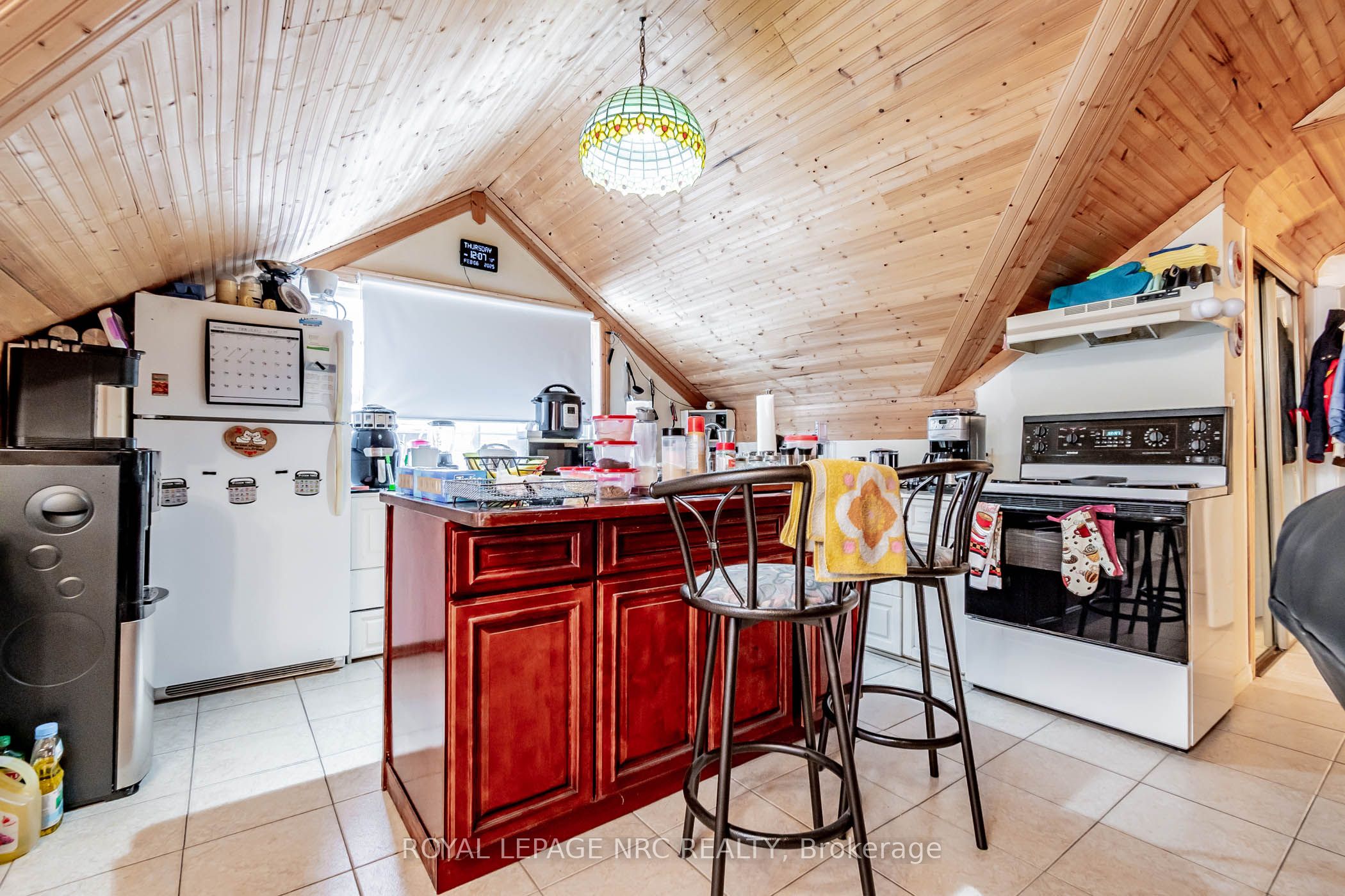 6490 Thorold Stone Road Property Photo 12