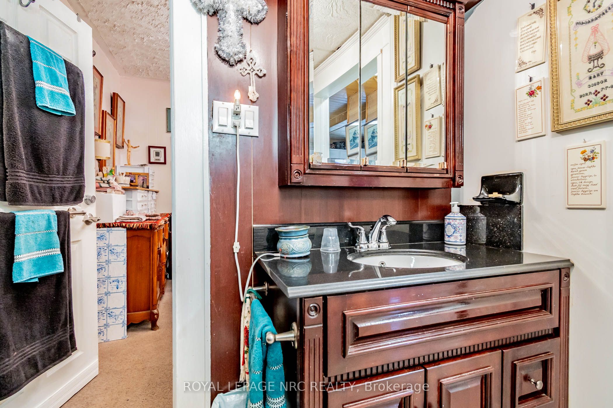 6490 Thorold Stone Road Property Photo 23