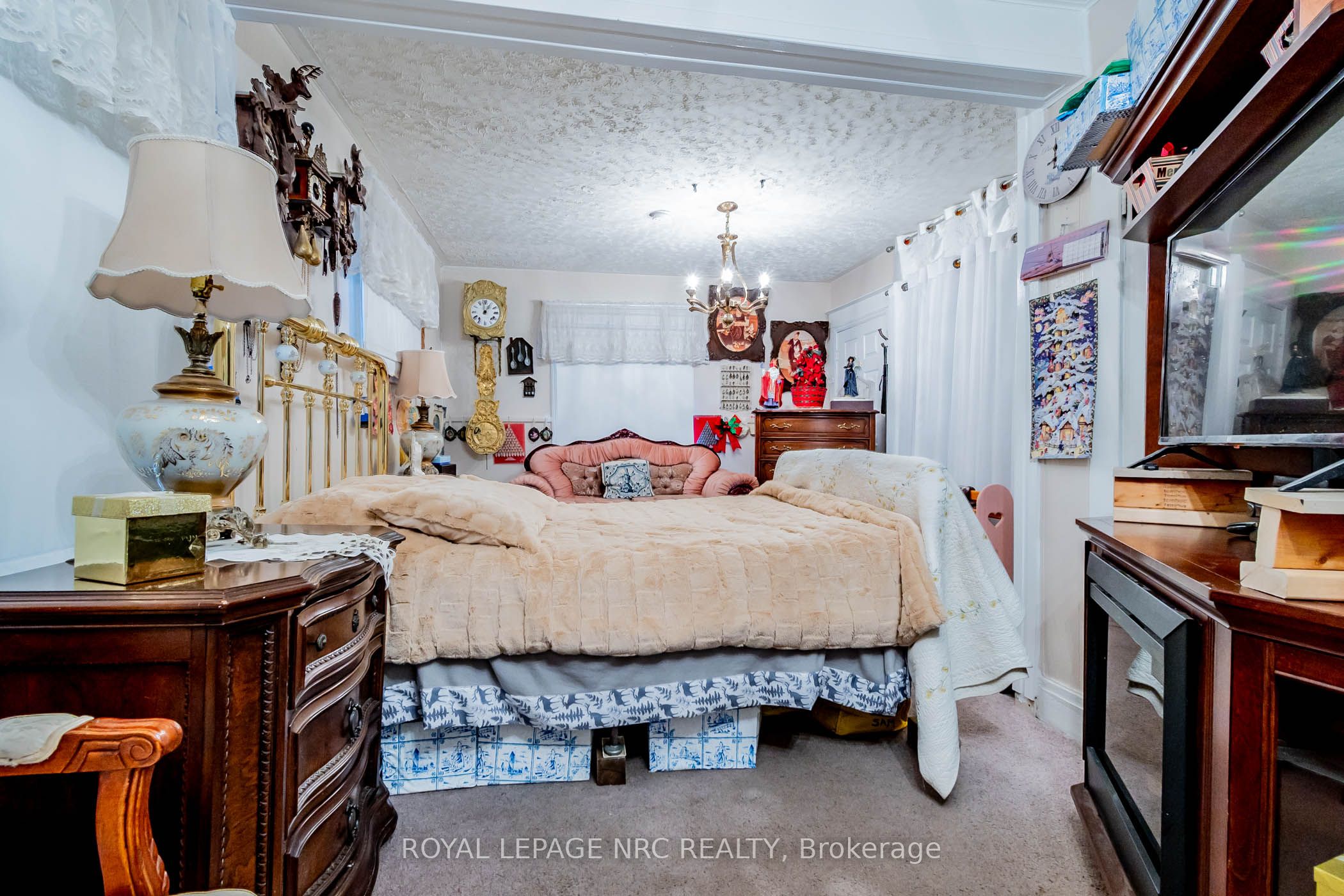 6490 Thorold Stone Road Property Photo 26