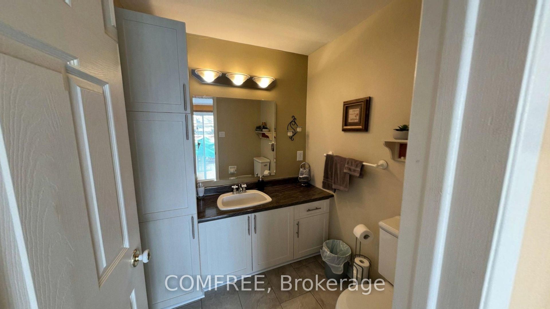56 Fieldgate Drive Property Photo 8