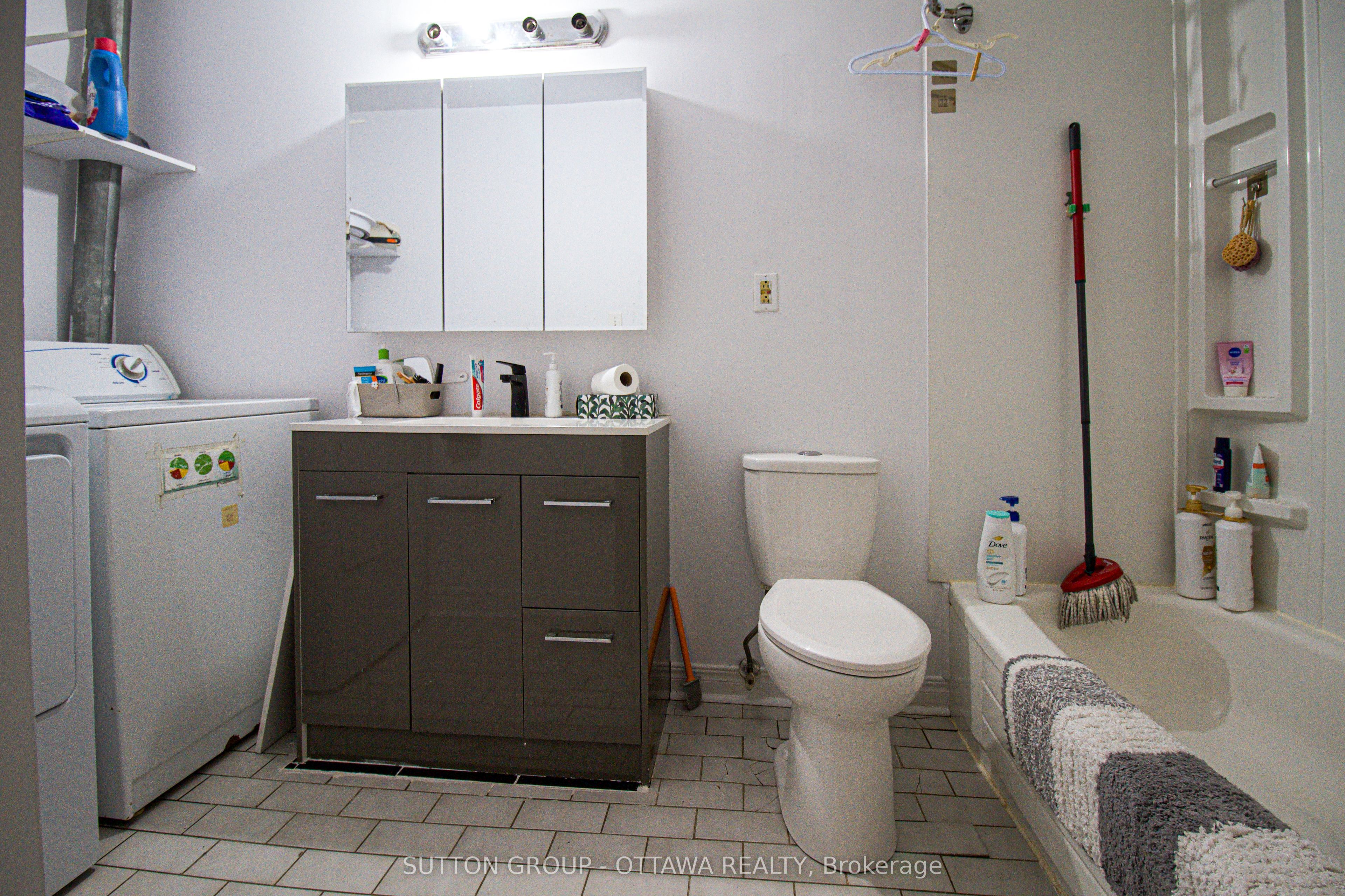 309 Cyr Avenue Property Photo 23
