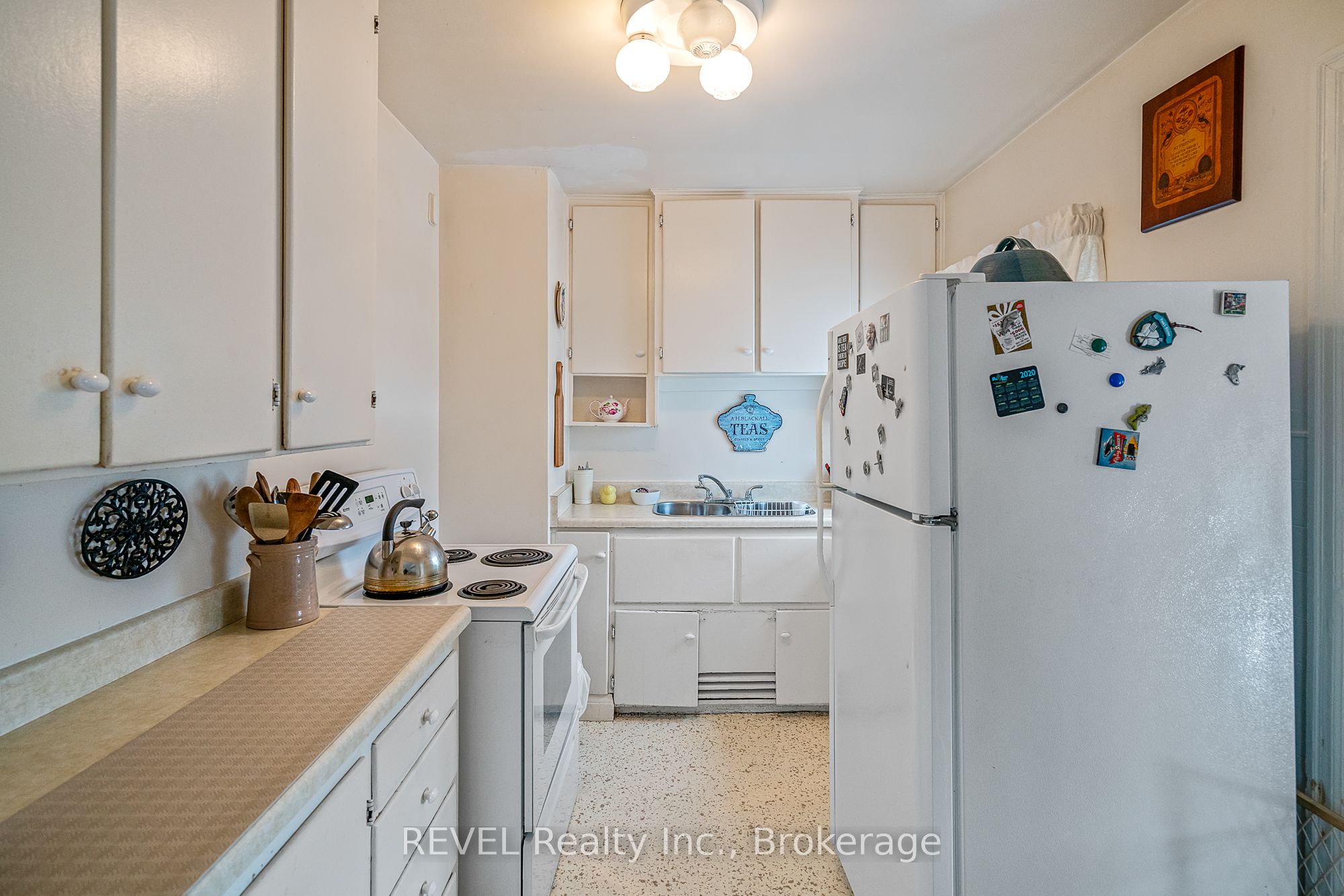 18 Valley Road Property Photo 8