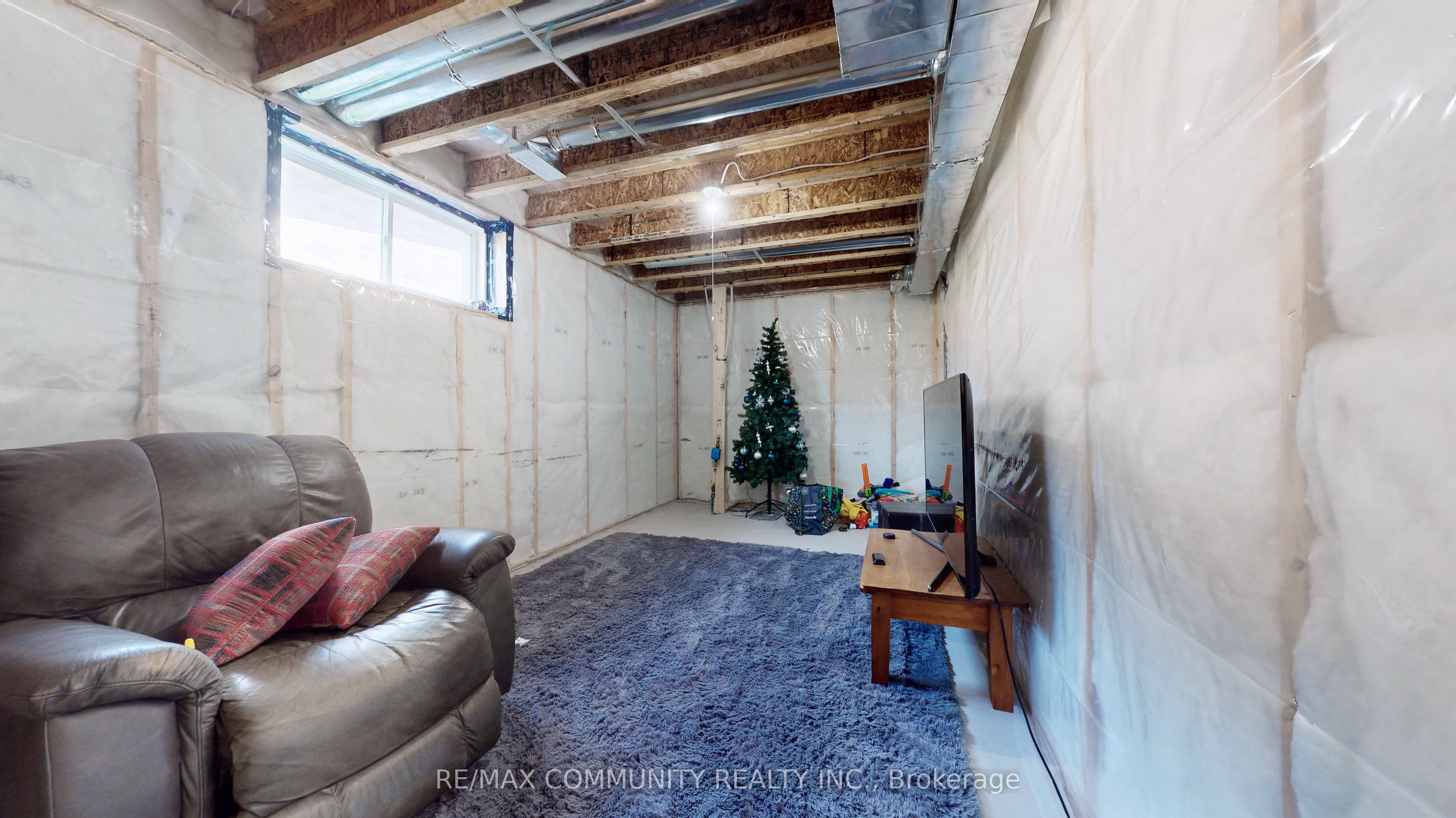 86 Keeler Court Property Photo 26