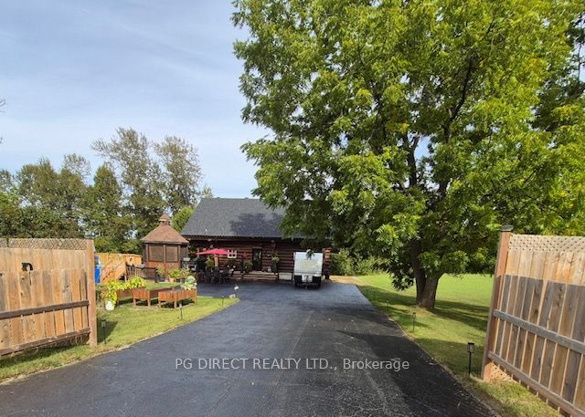 15 Ferguslea Road E Property Photo 2