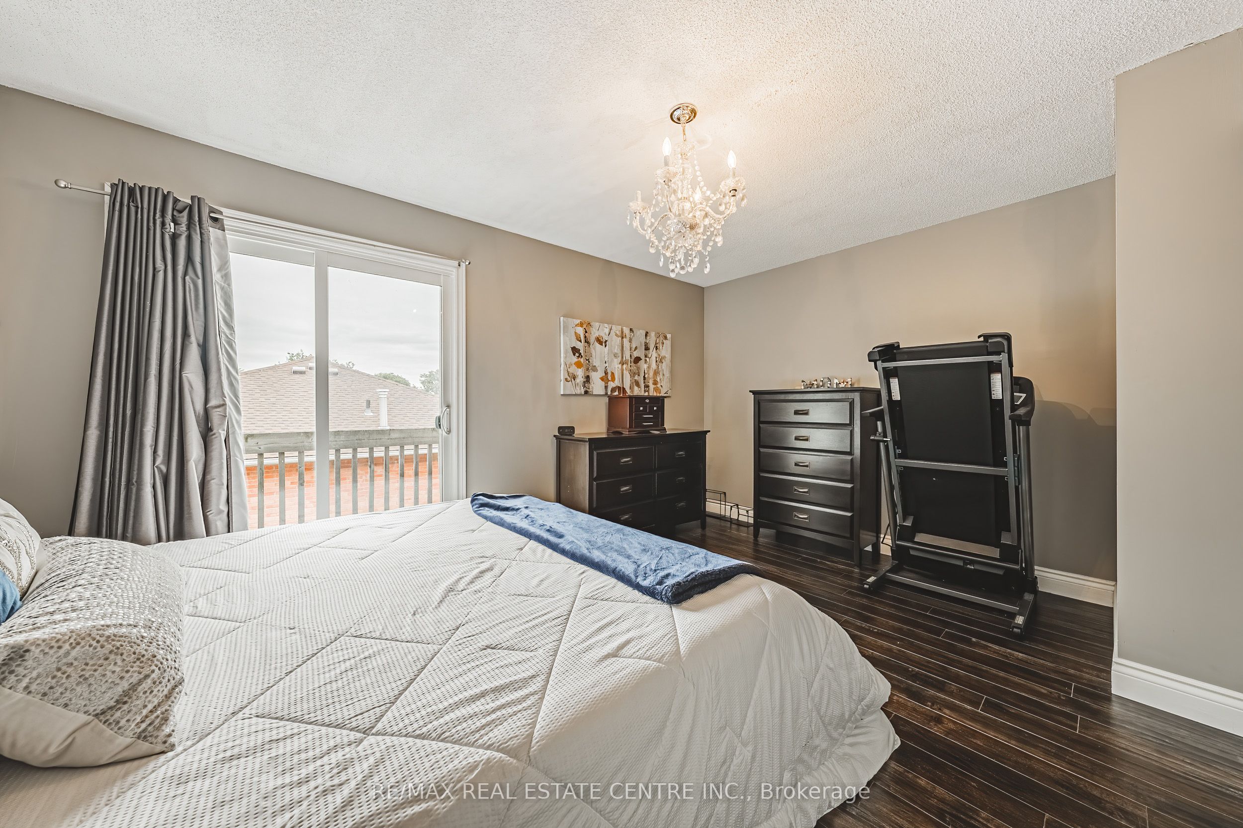 266 Limeridge Road E 3 Property Photo 19