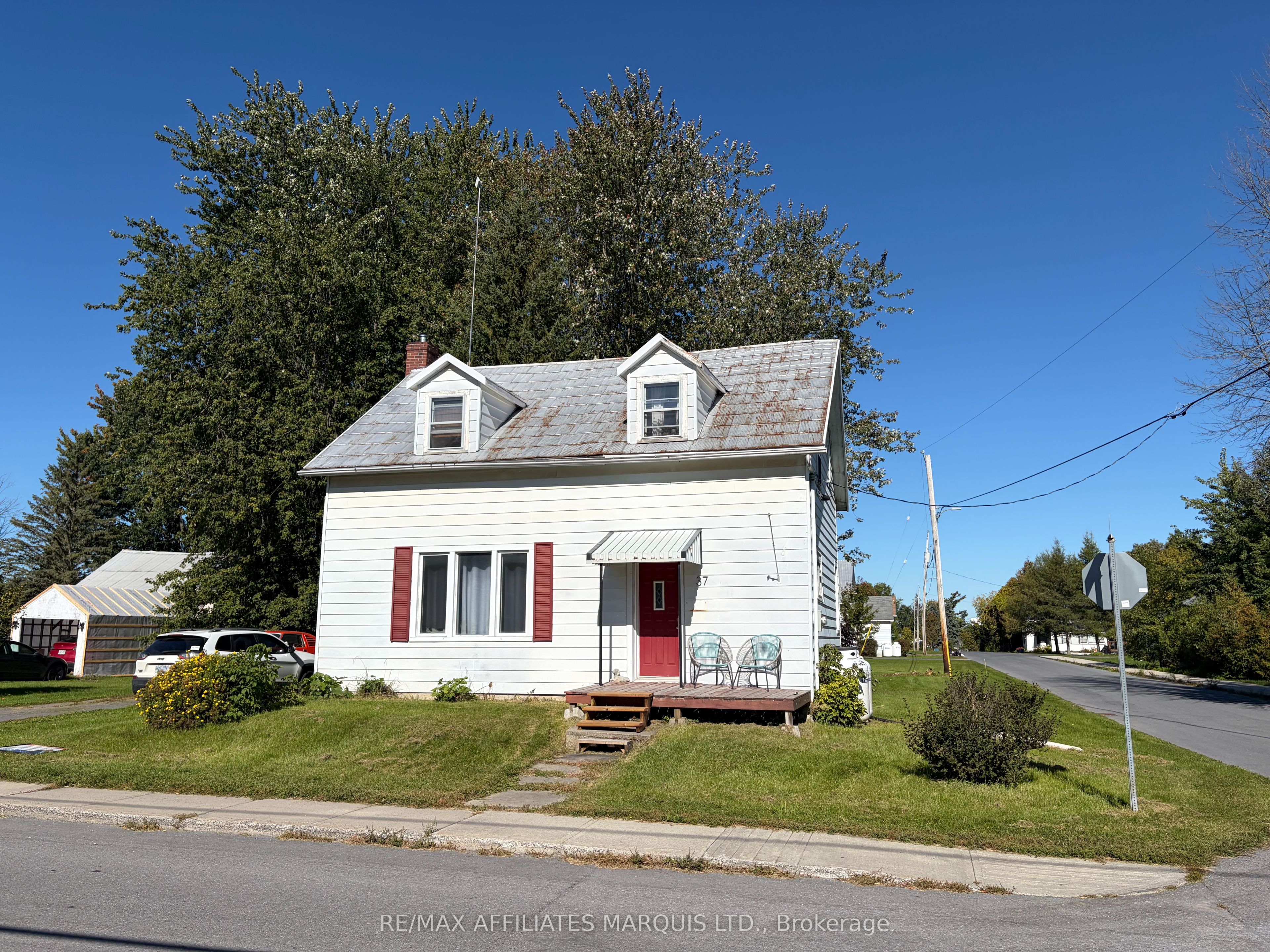 37 Main Street Property Photo 1
