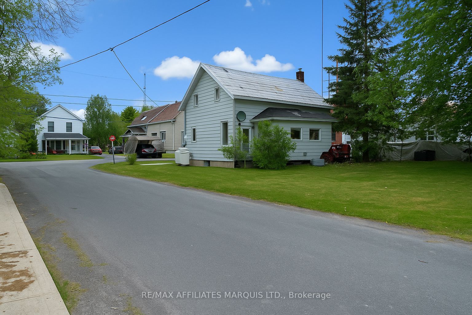 37 Main Street Property Photo 2