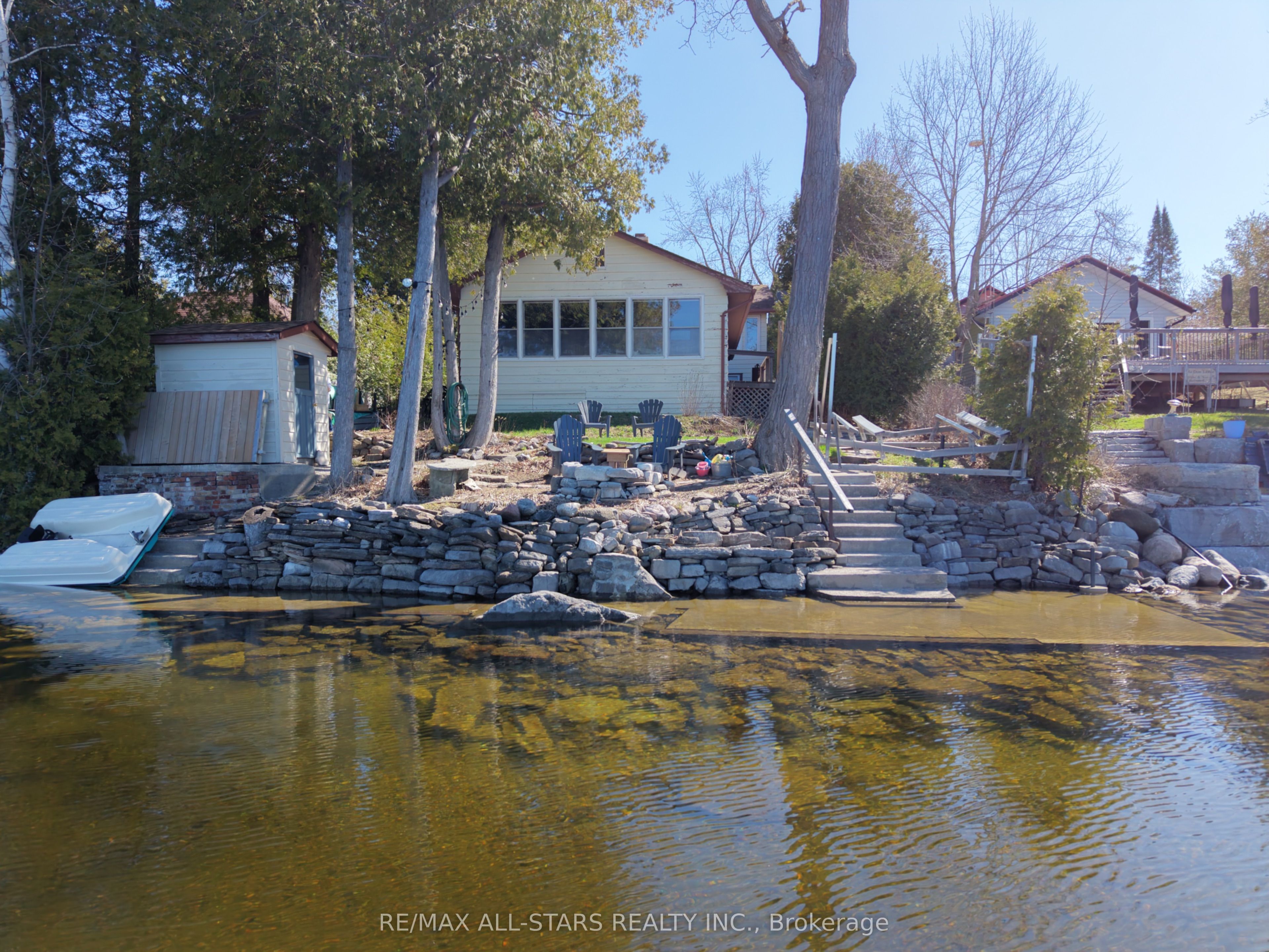 393 Hillside Drive Property Photo 1