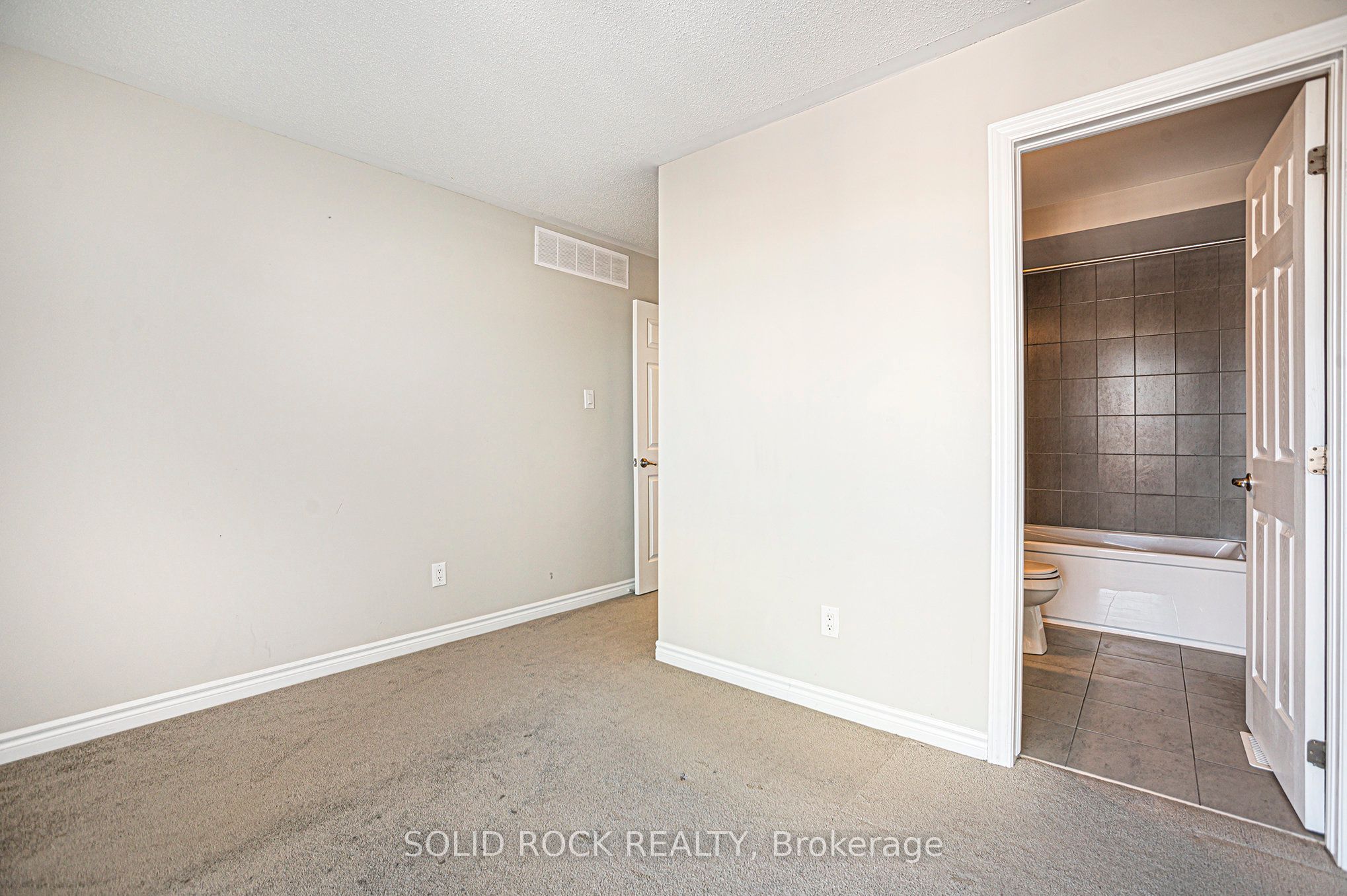 150 Walleye Private 42 Property Photo 11
