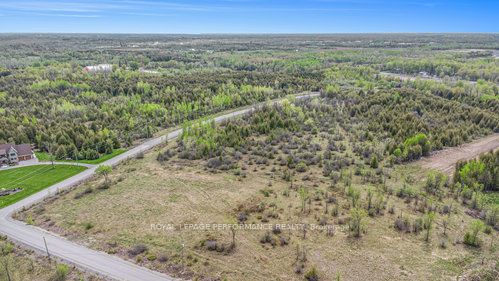 7 Mcdonell Crescent Property Photo 3