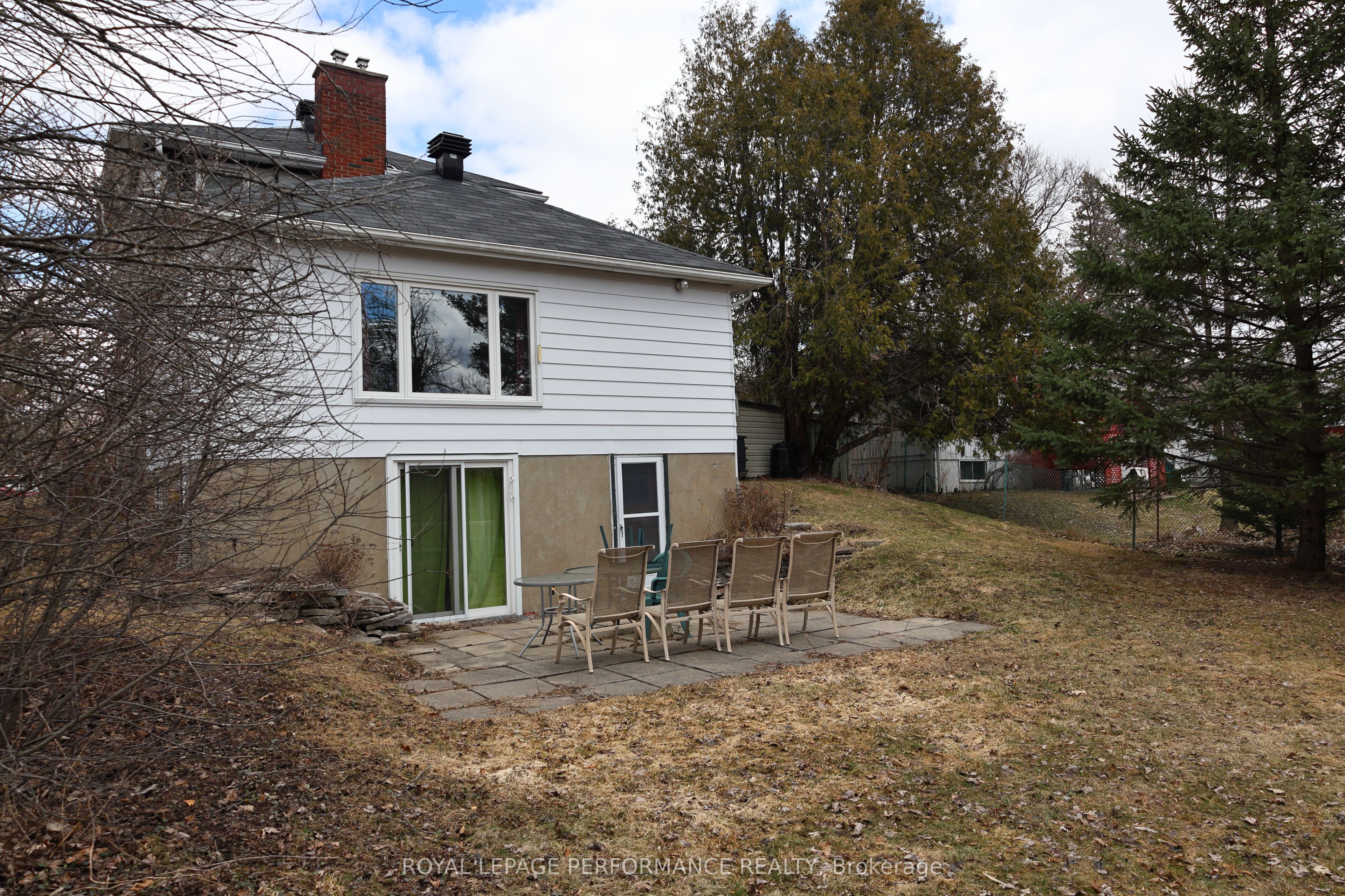 2478 Cleroux Crescent Property Photo 6