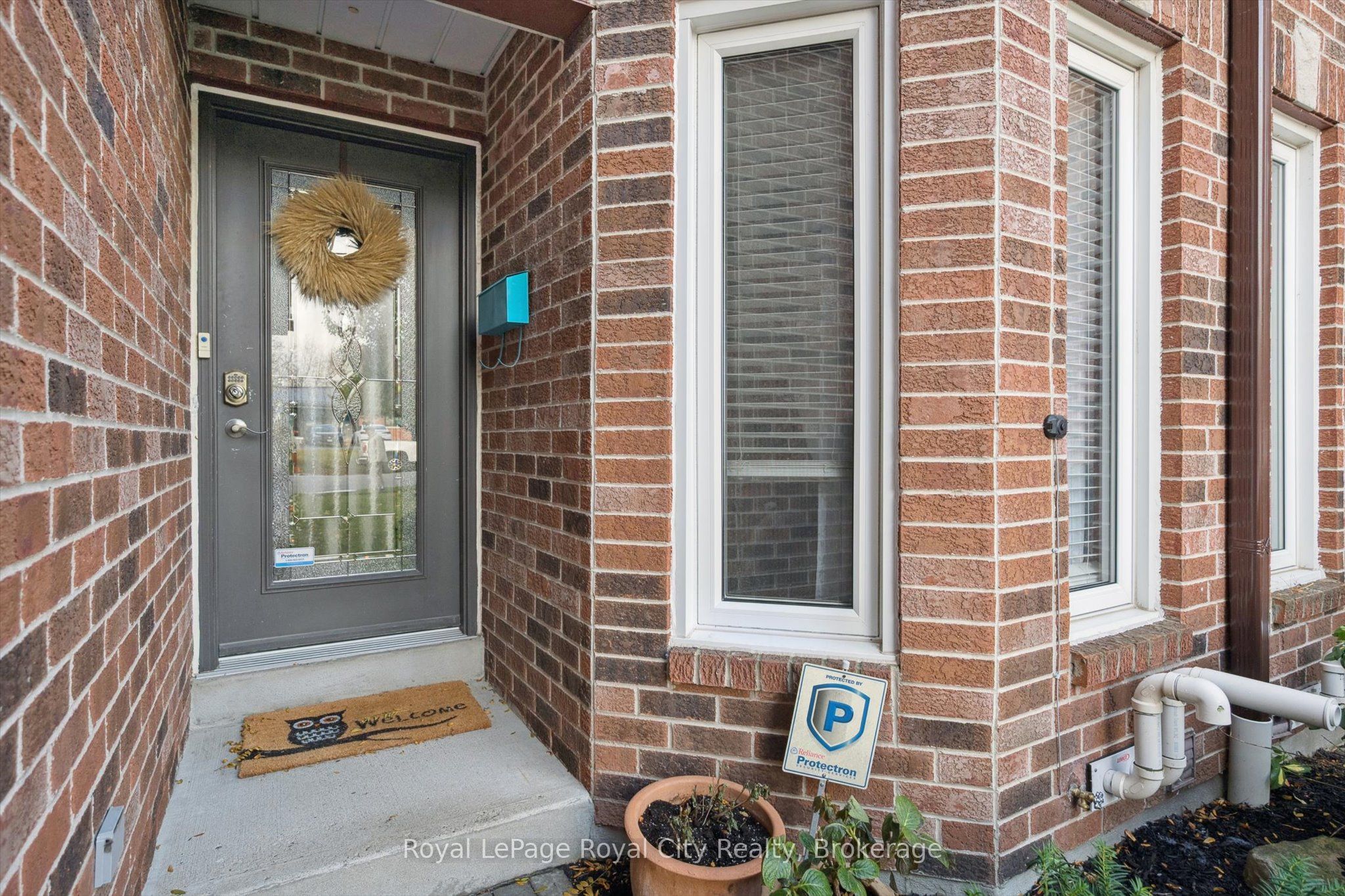 21 Marilyn Drive Property Photo 4