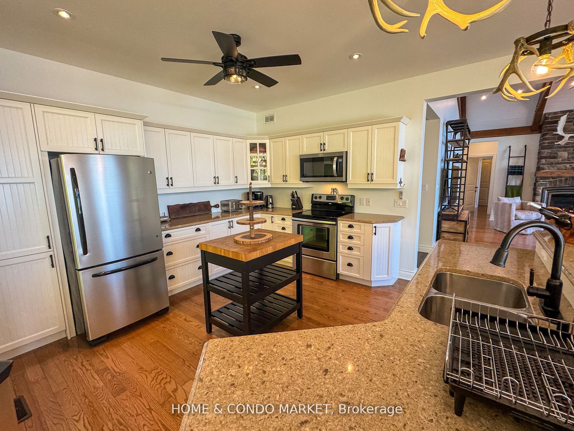 14 Charles Avenue Property Photo 11