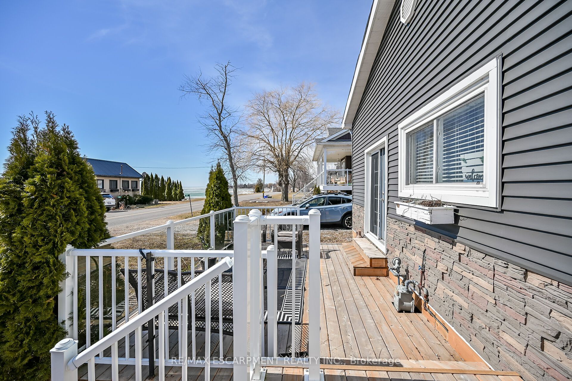 87 Lakeshore Road Property Photo 3