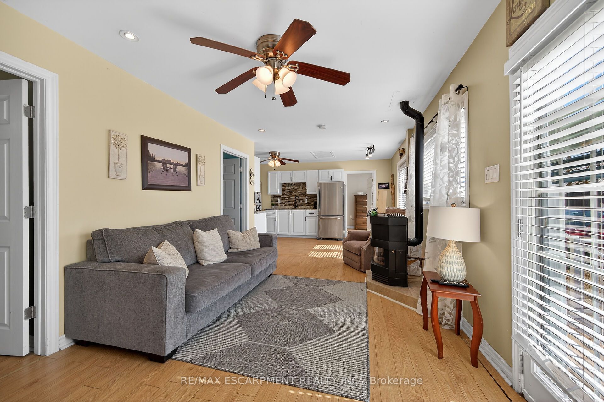 87 Lakeshore Road Property Photo 17