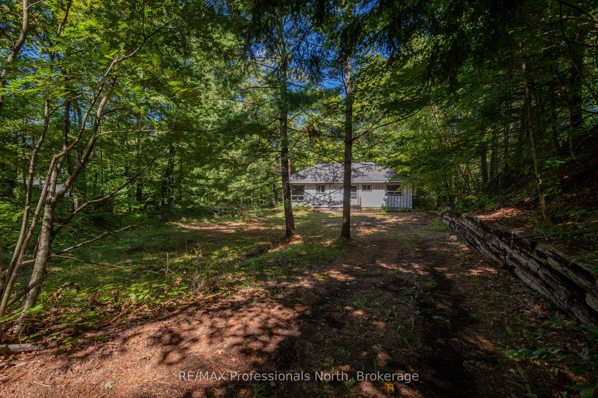 1114 River Haven Road N Property Photo 3