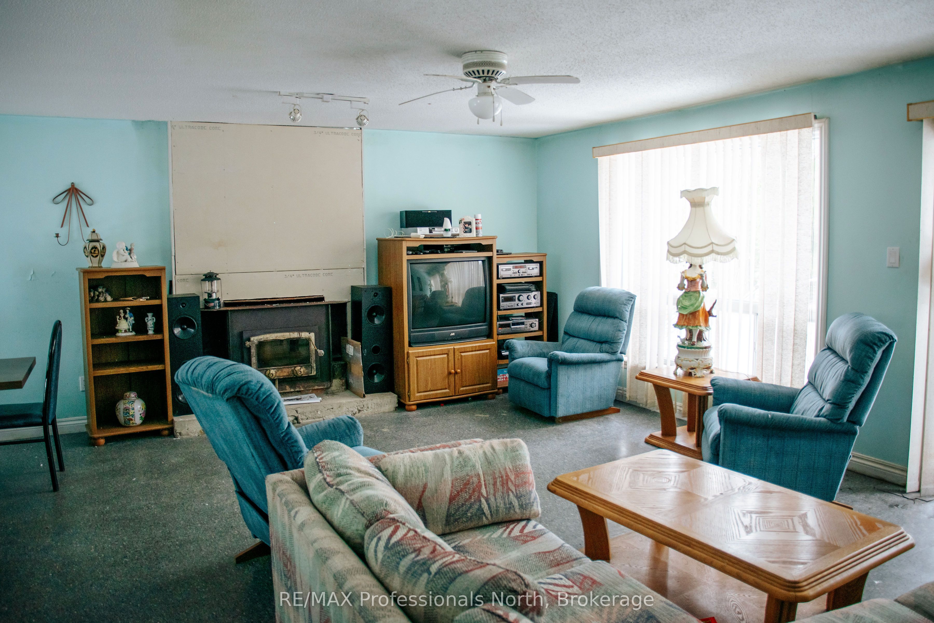 1114 River Haven Road N Property Photo 10