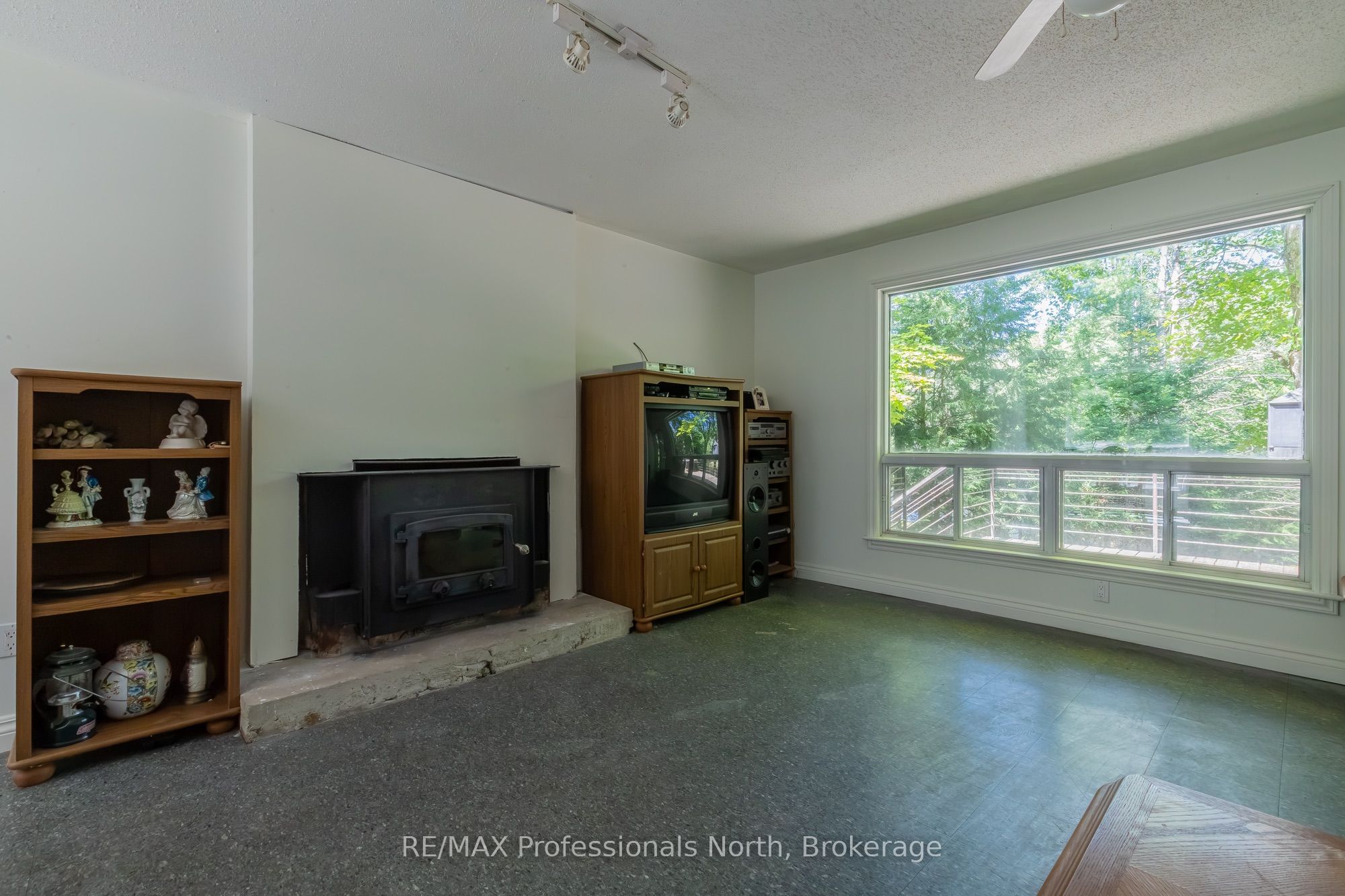 1114 River Haven Road N Property Photo 25