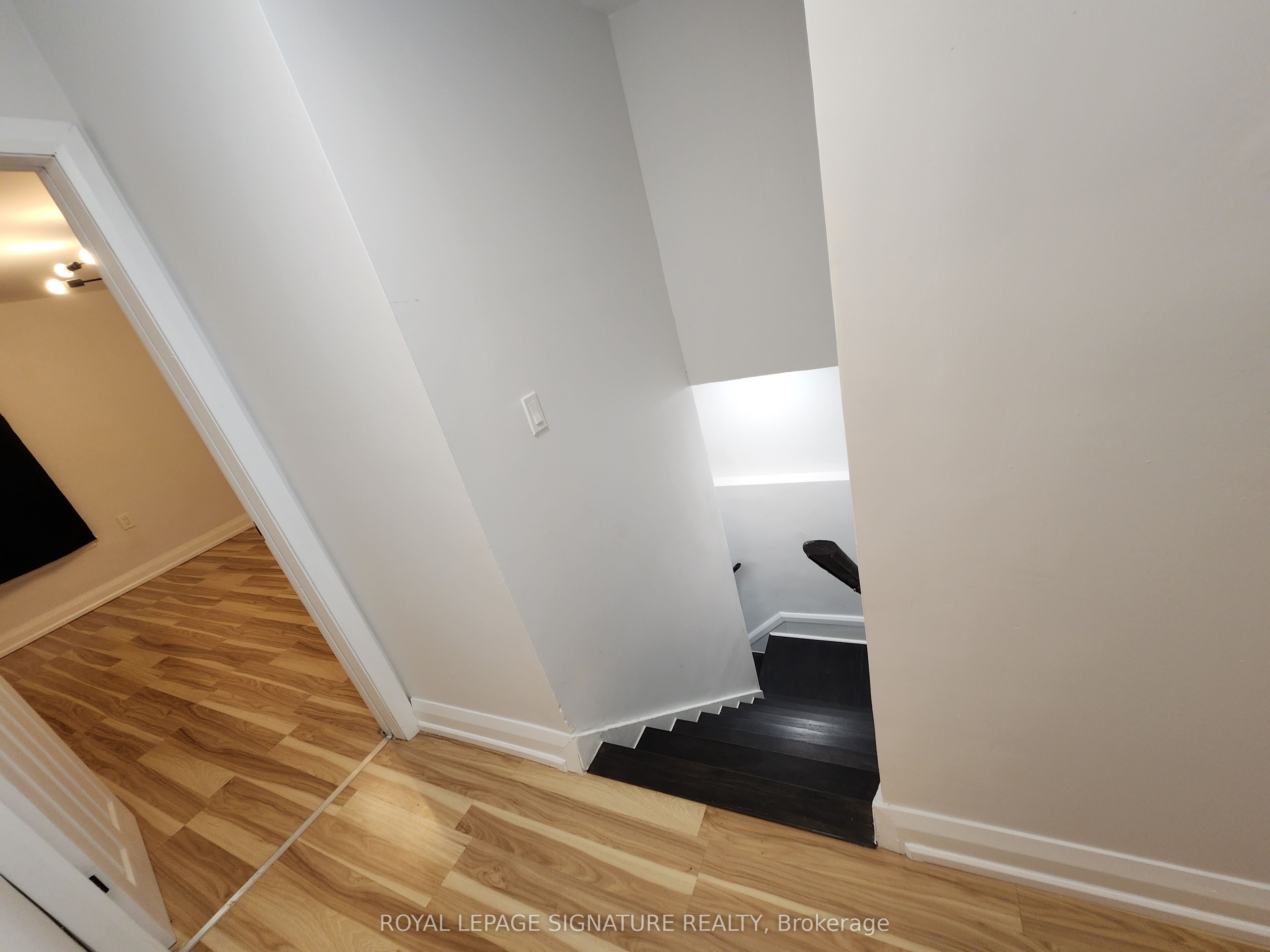 731 St Antoine Crescent Property Photo 9