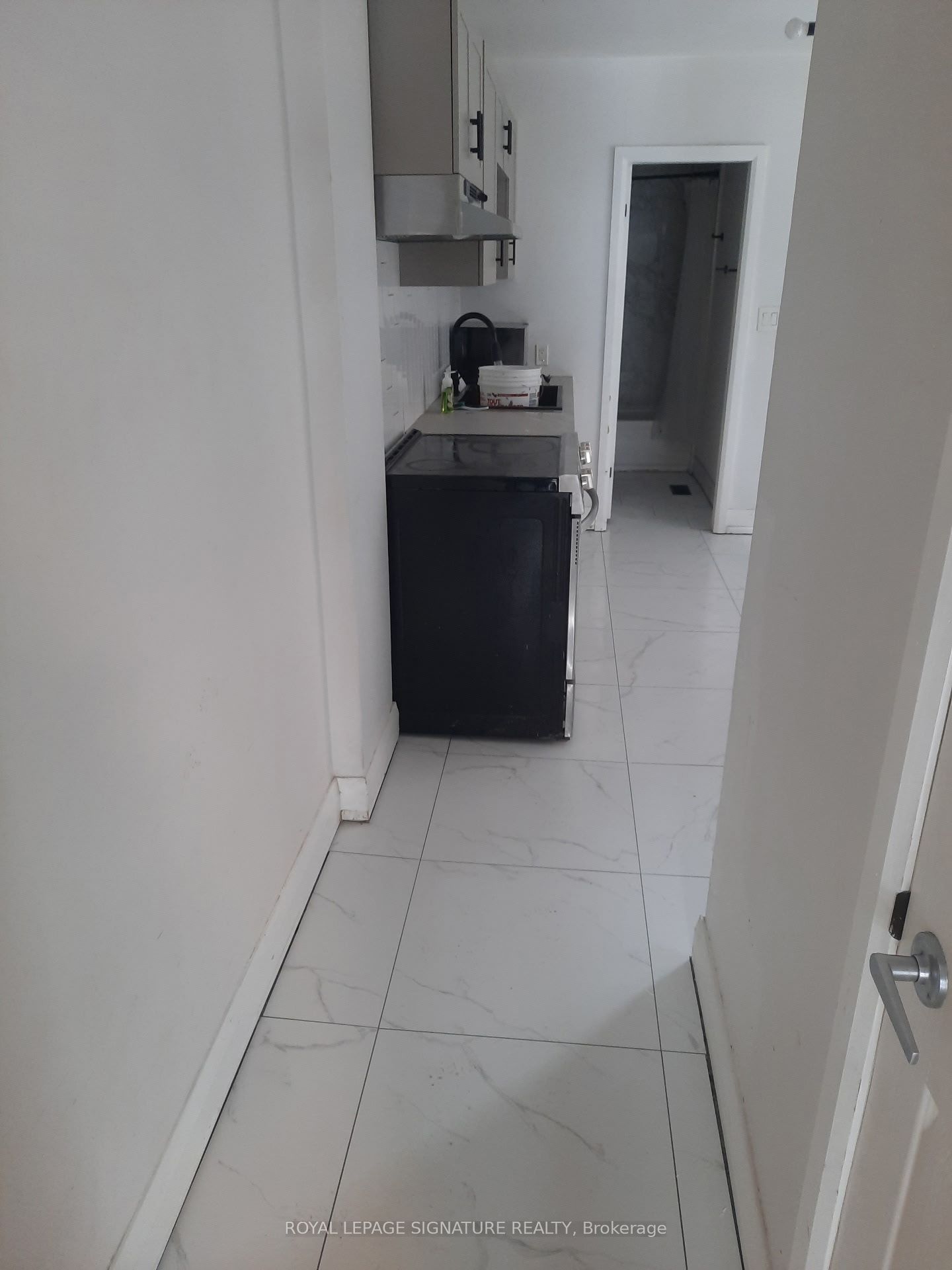 731 St Antoine Crescent Property Photo 12
