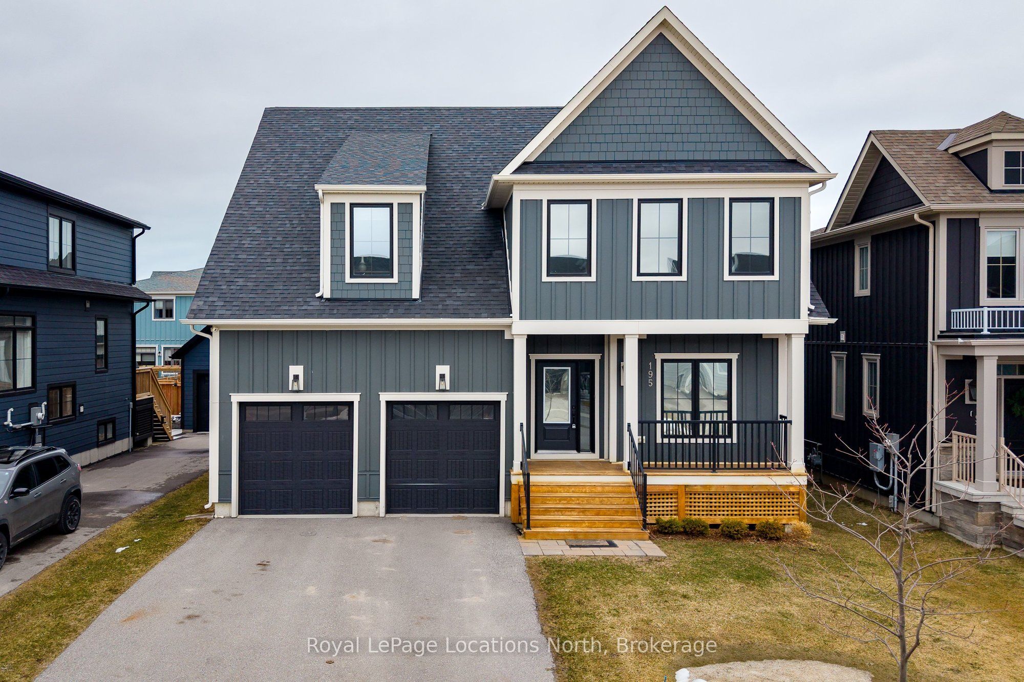 195 Courtland Street W Property Photo 1