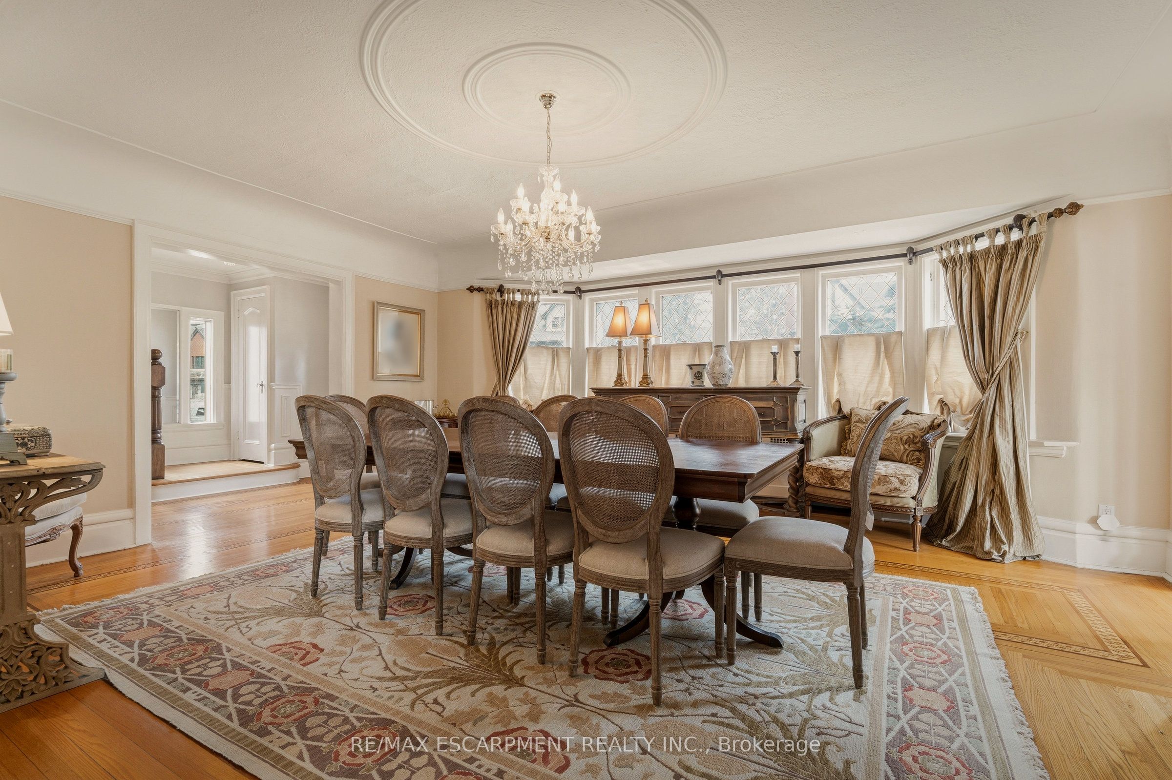 74 Oak Knoll Drive Property Photo 7