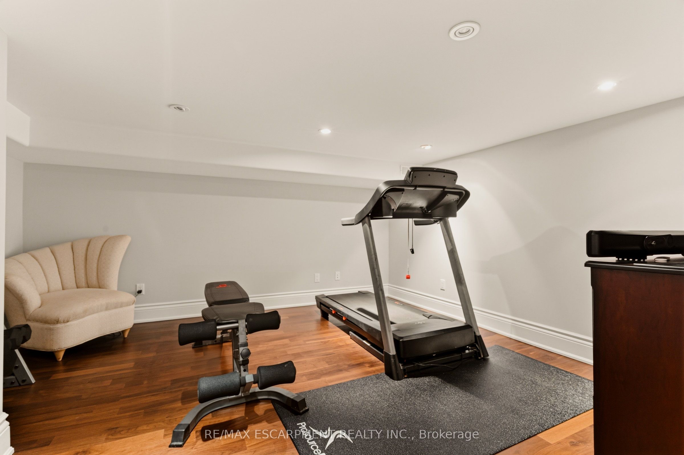 74 Oak Knoll Drive Property Photo 45