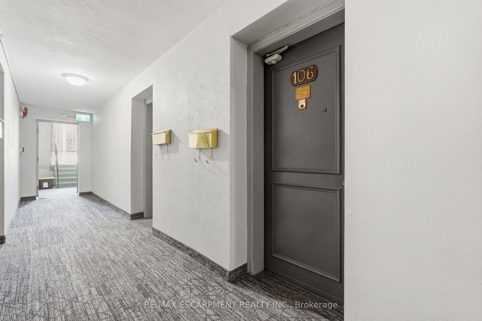 9 Grant Boulevard 106 Property Photo 6
