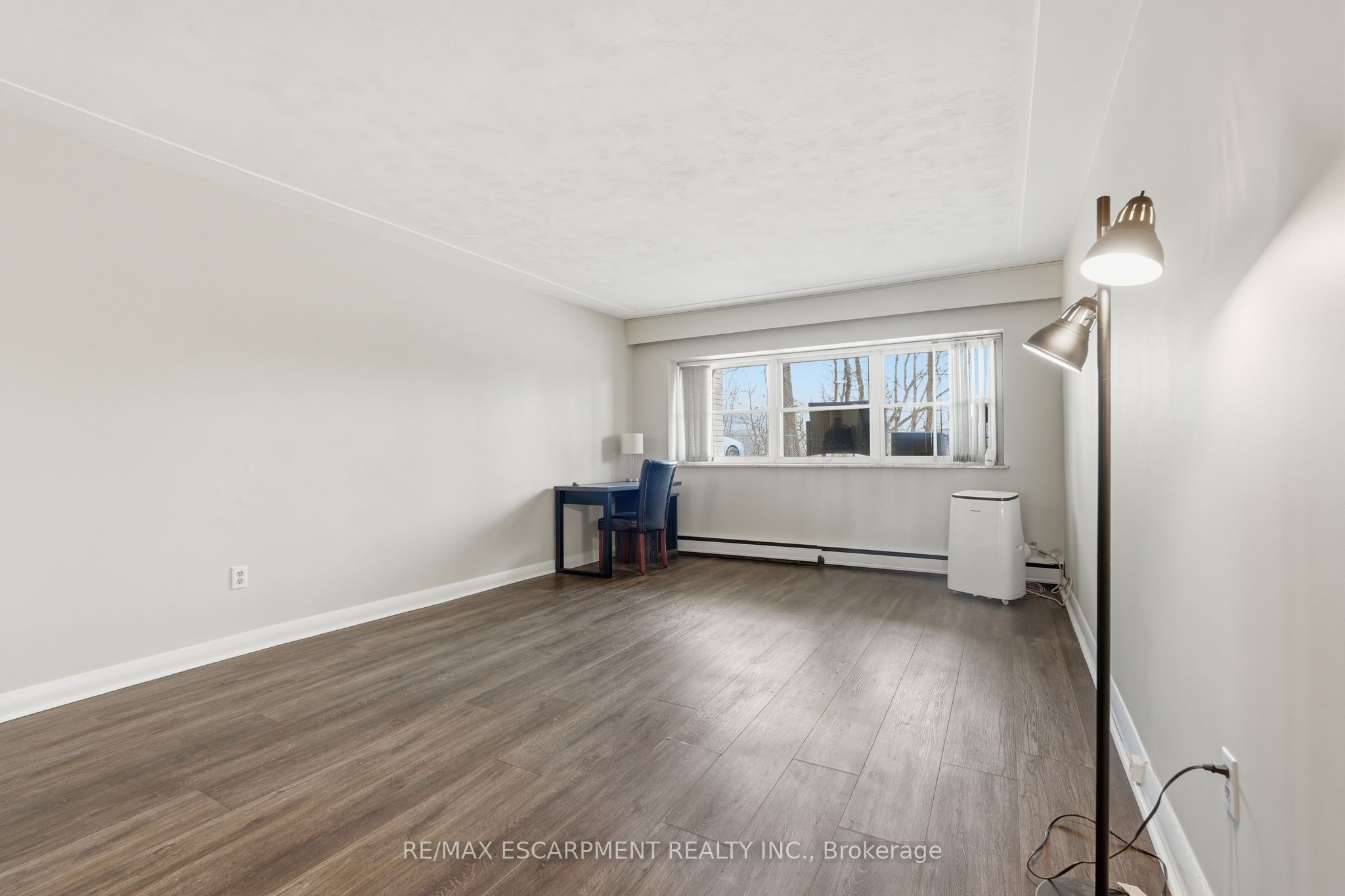 9 Grant Boulevard 106 Property Photo 10