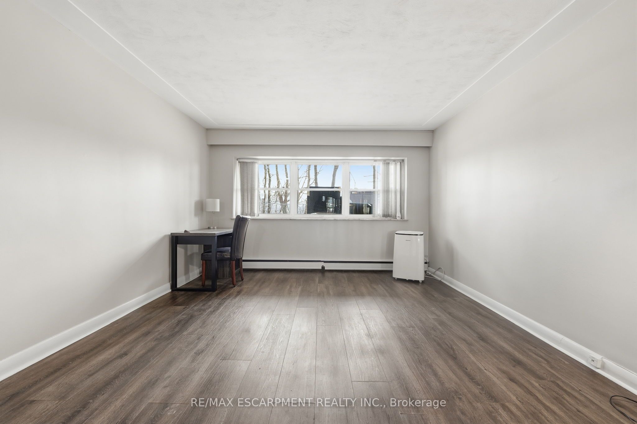 9 Grant Boulevard 106 Property Photo 11
