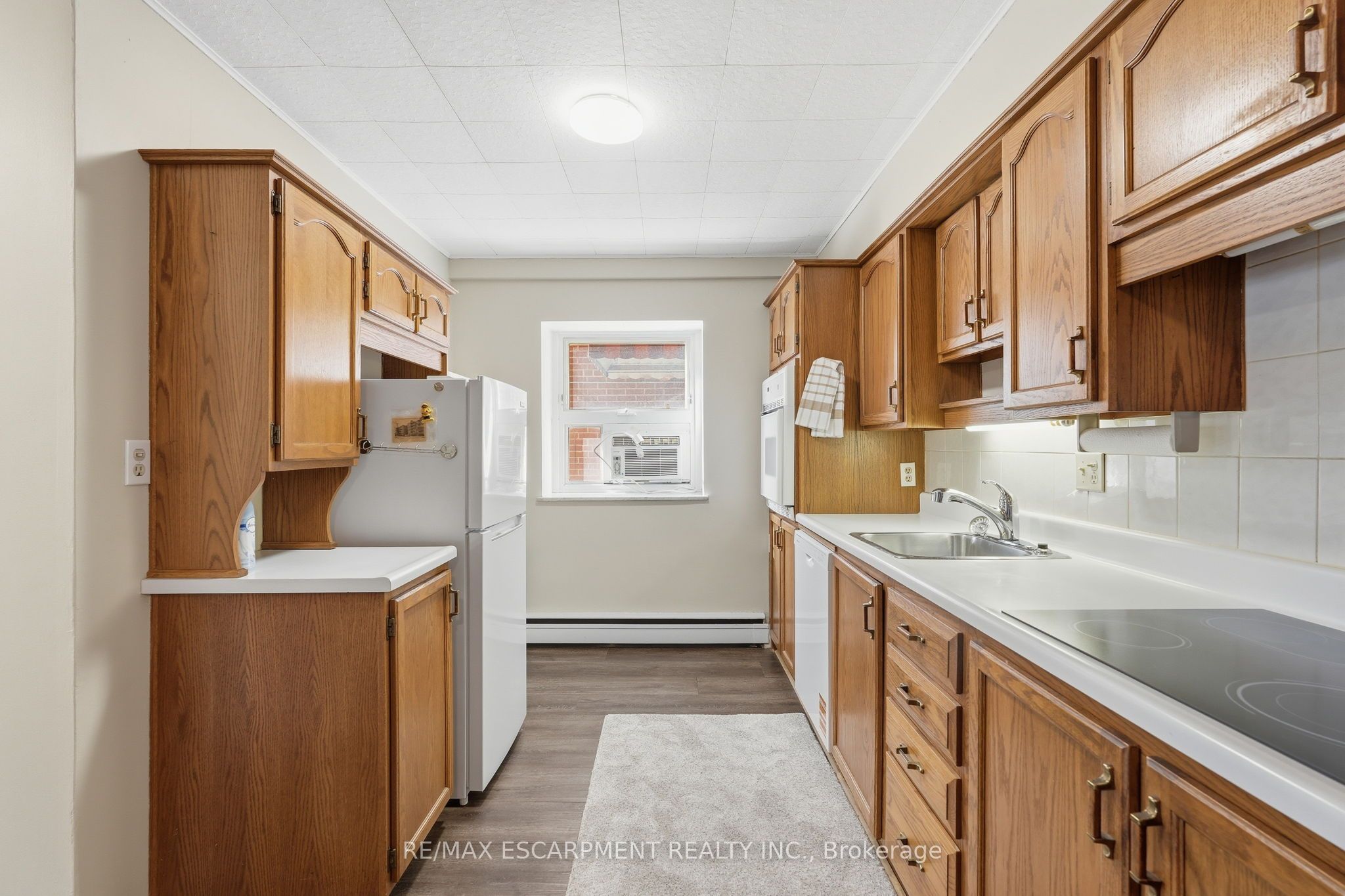 9 Grant Boulevard 106 Property Photo 19