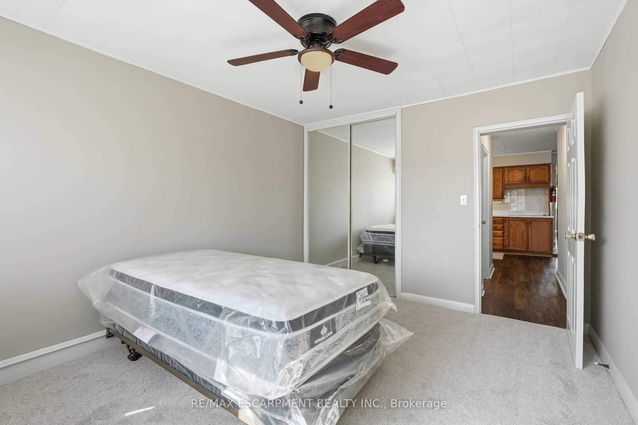 9 Grant Boulevard 106 Property Photo 27