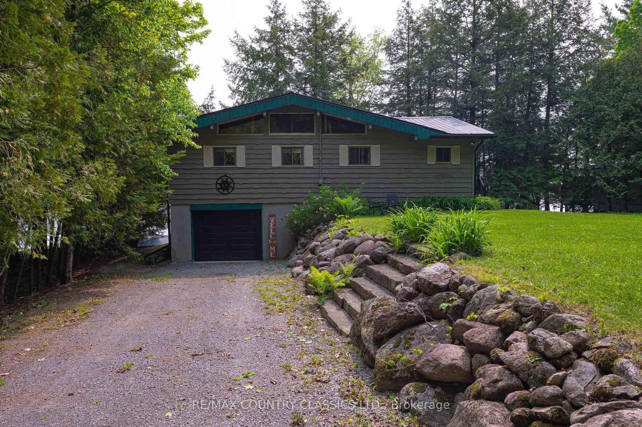 217 Moffat Road Property Photo 1