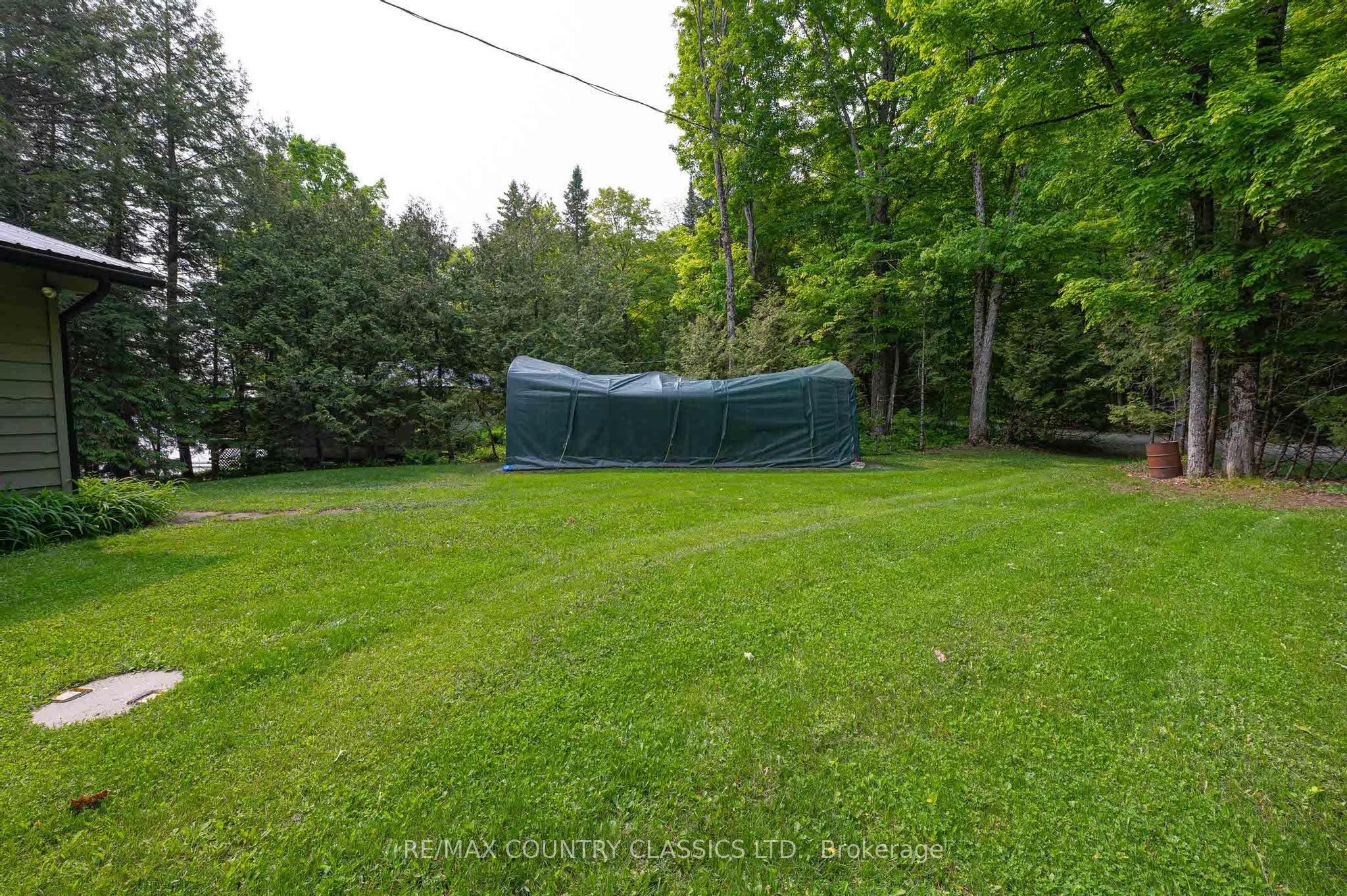 217 Moffat Road Property Photo 2