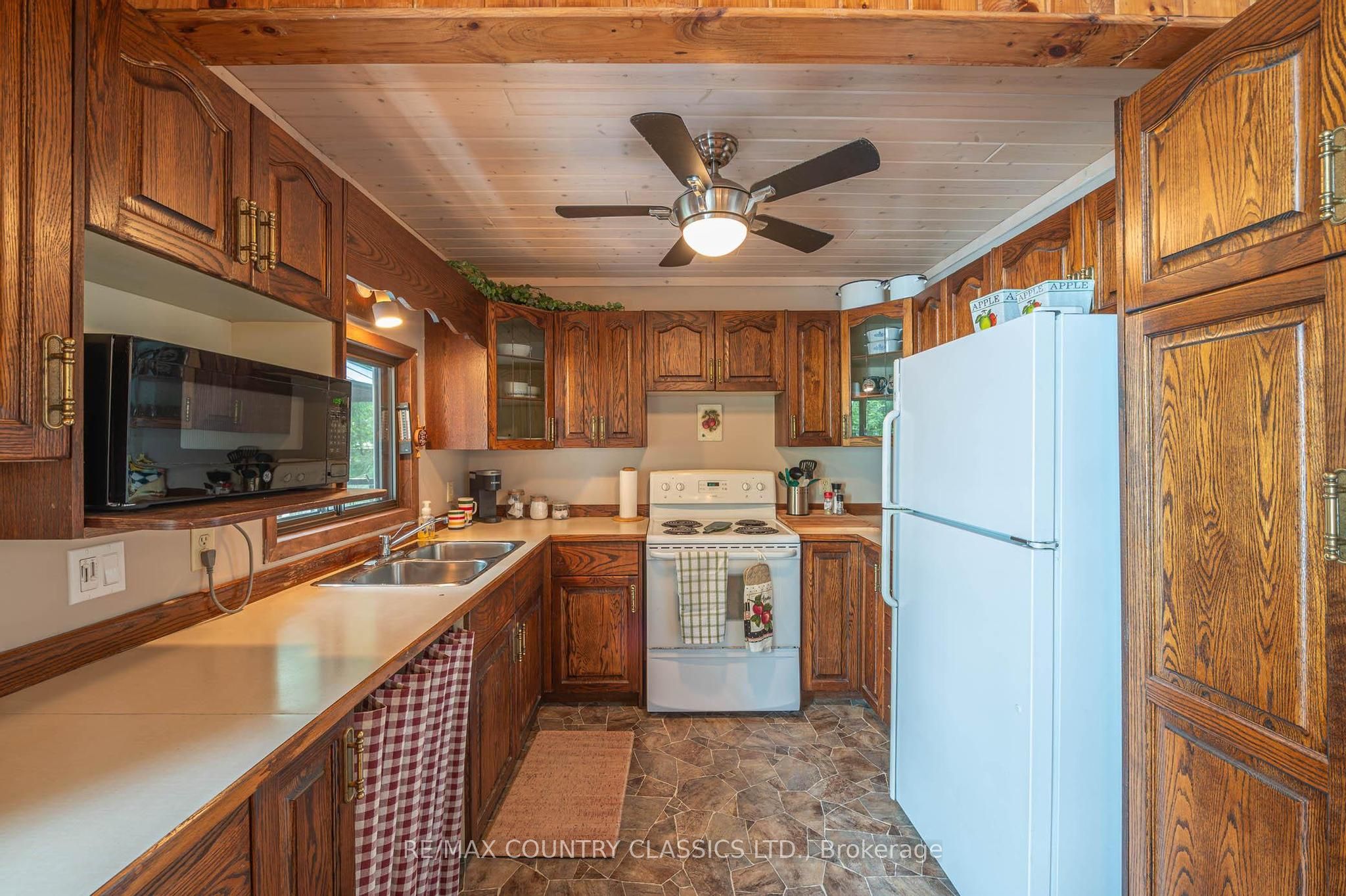 217 Moffat Road Property Photo 26