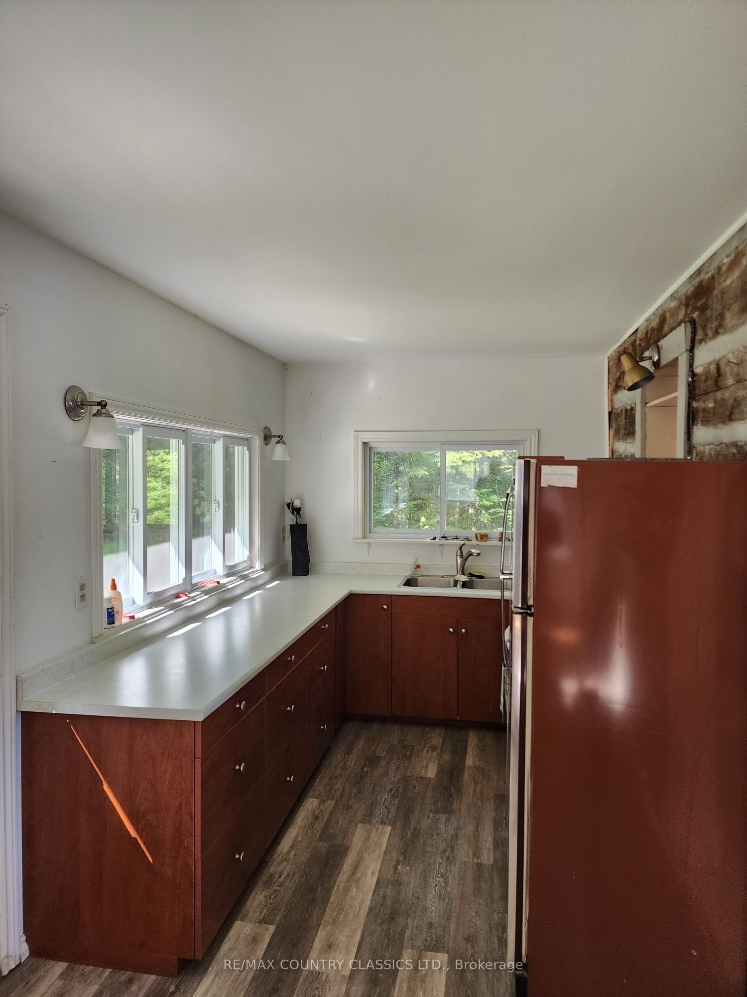 24 Daniels Lane Property Photo 3