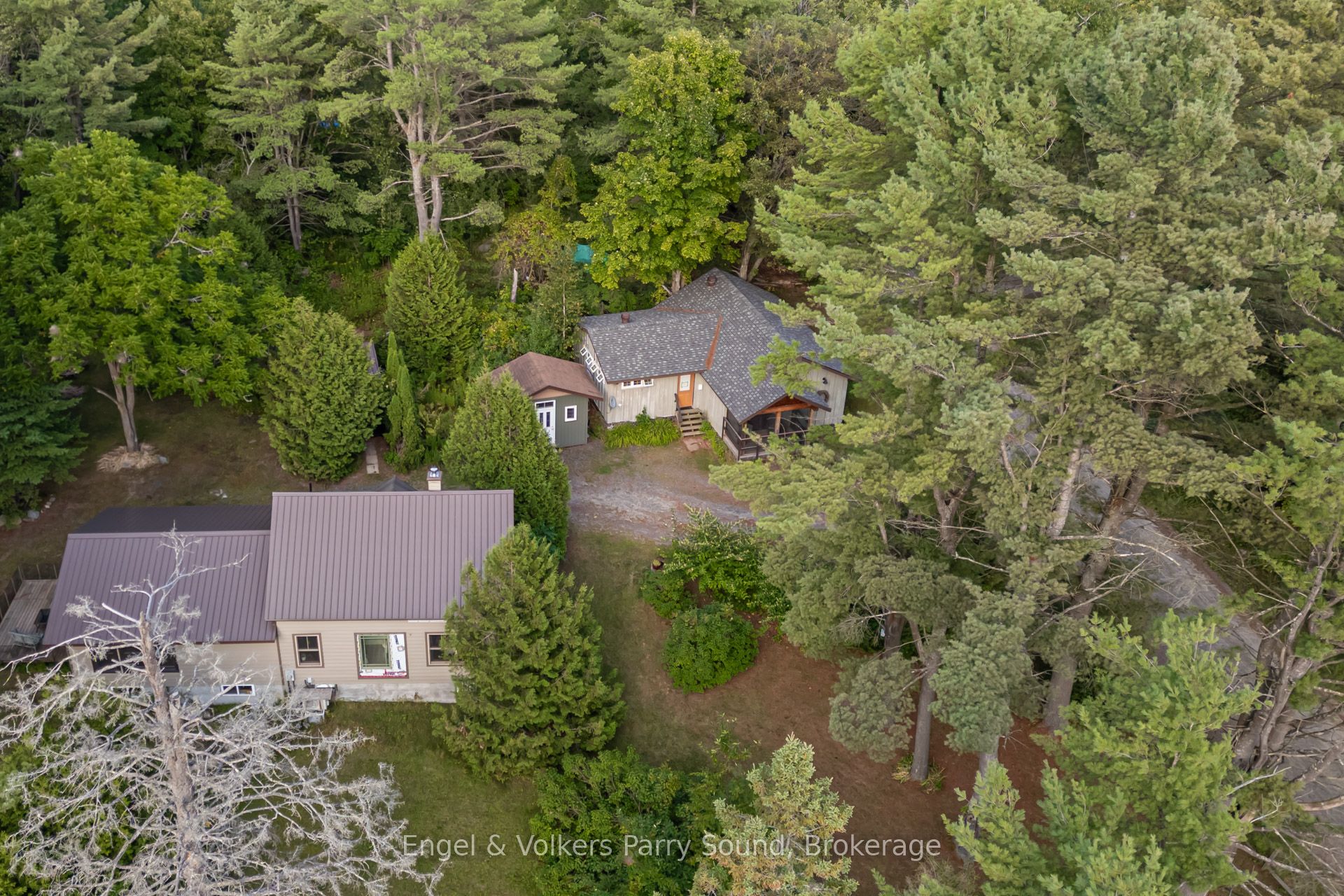 6 Little Beaver Boulevard Property Photo 6