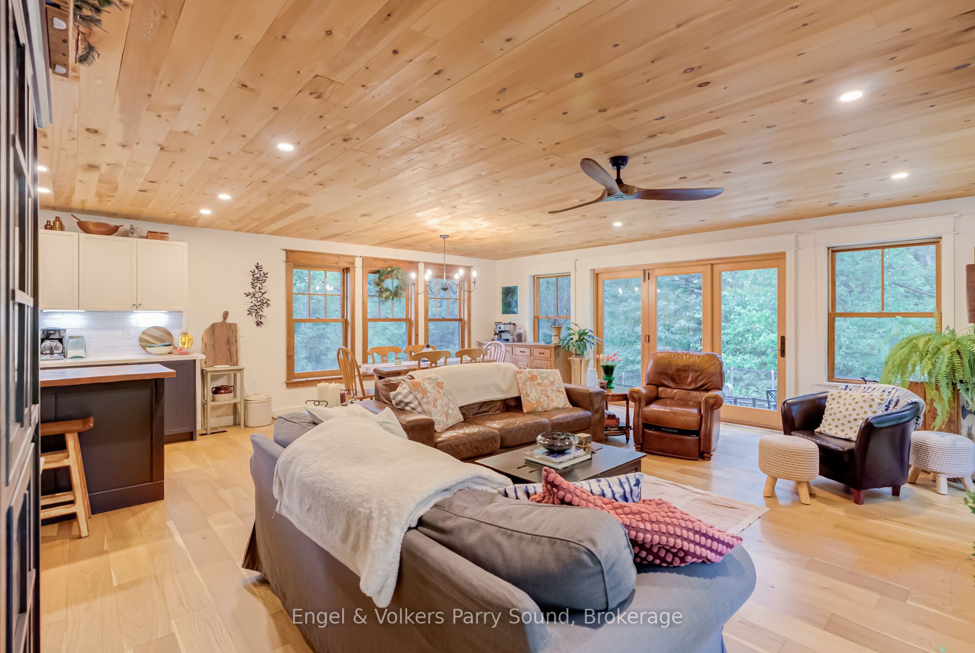 6 Little Beaver Boulevard Property Photo 20