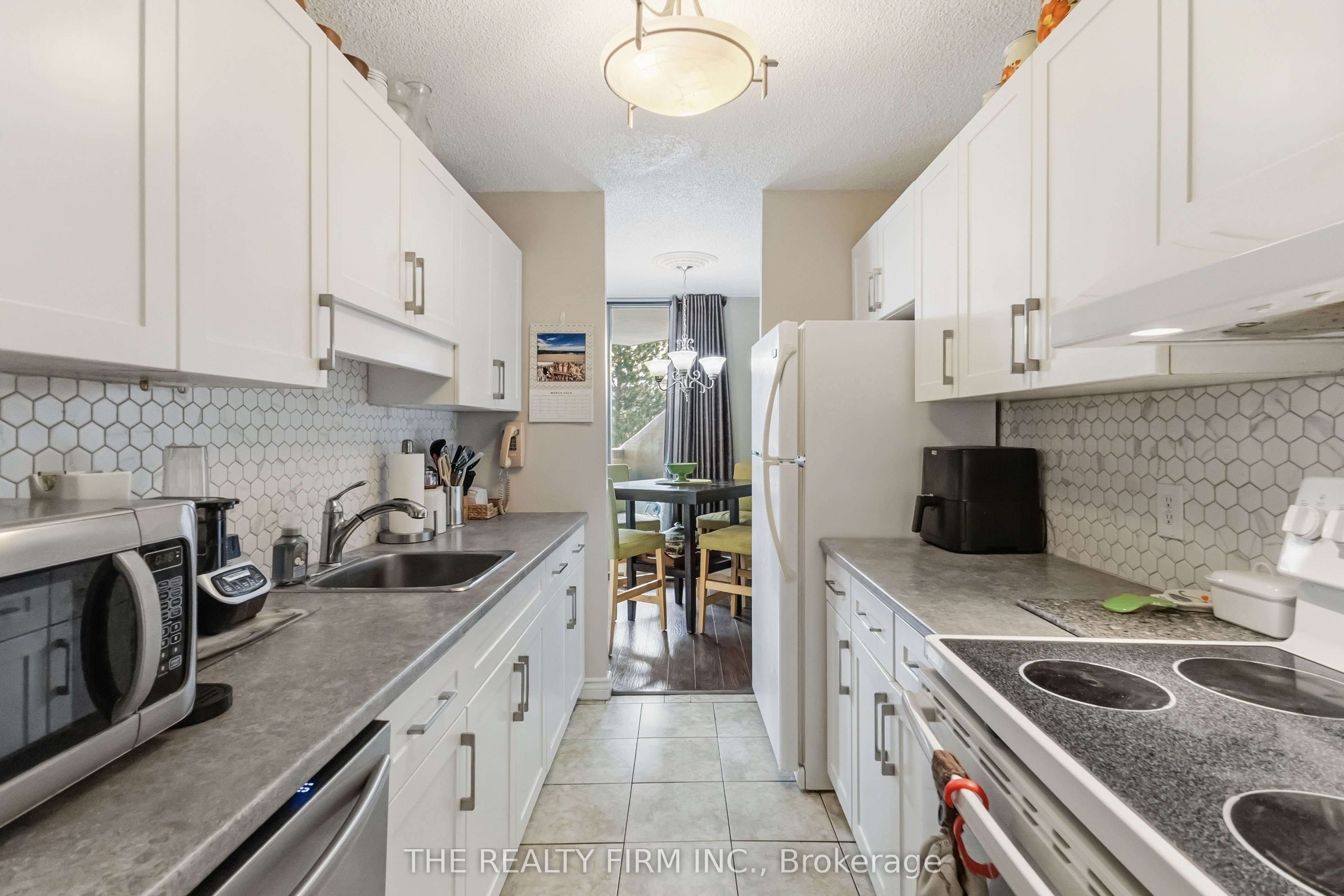 1103 Jalna Boulevard 309 Property Photo 15