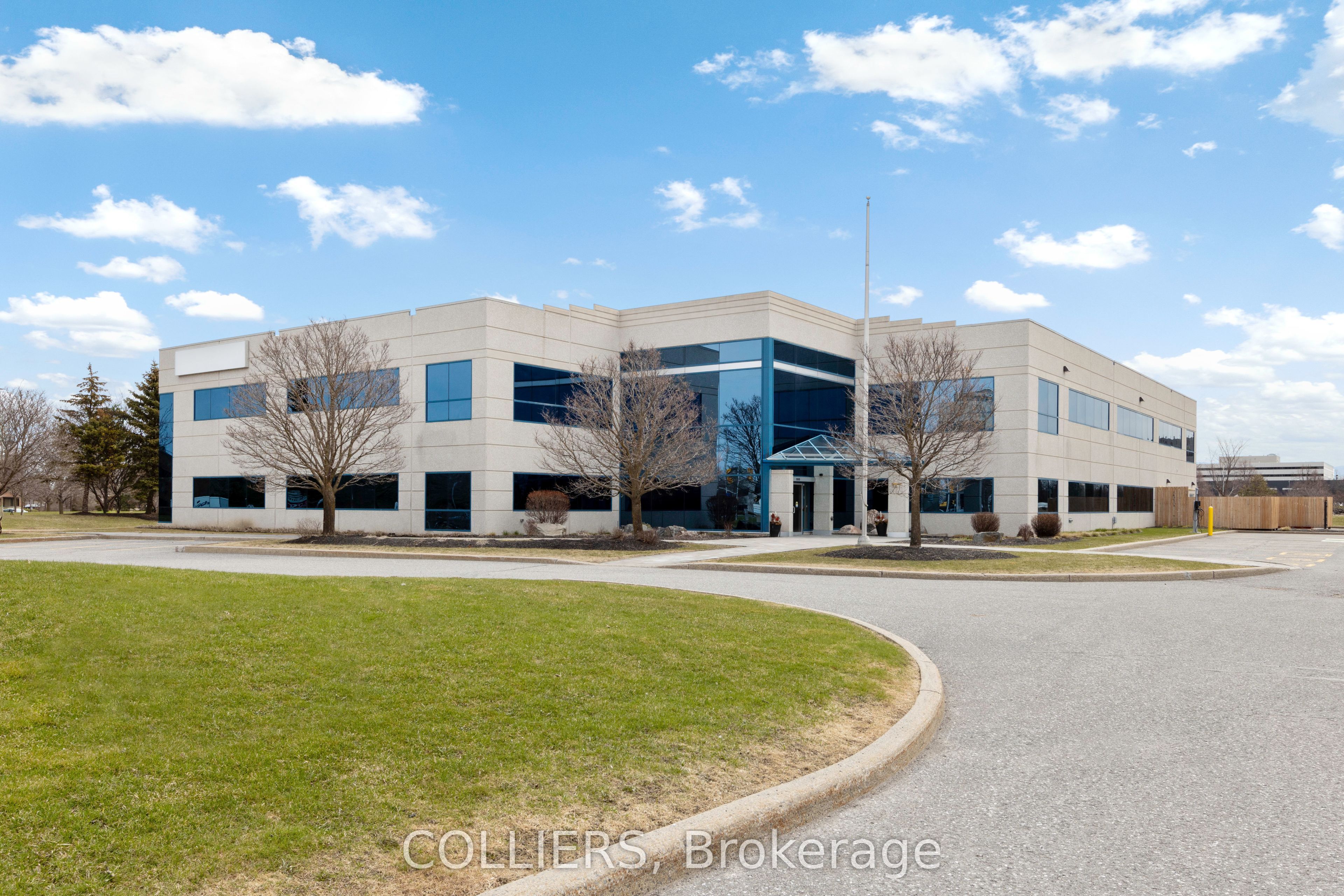 3000 Solandt Road Property Photo 1