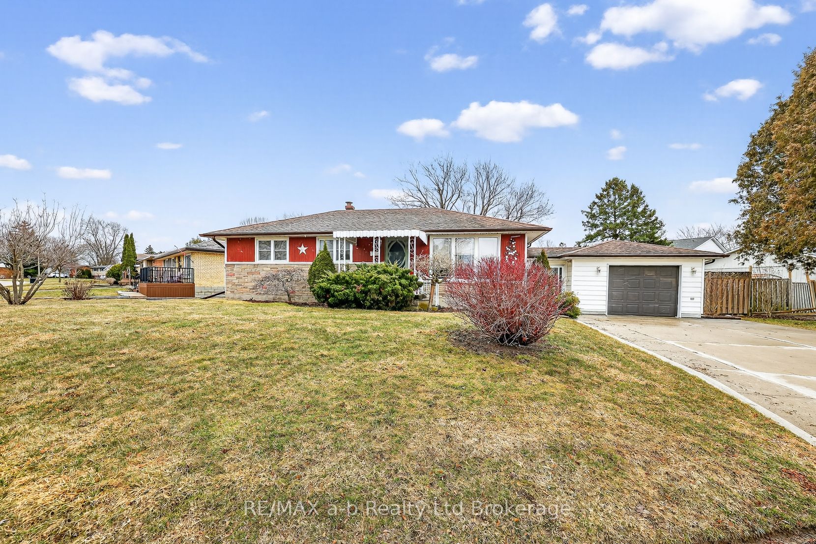 23 Glenn Avenue
