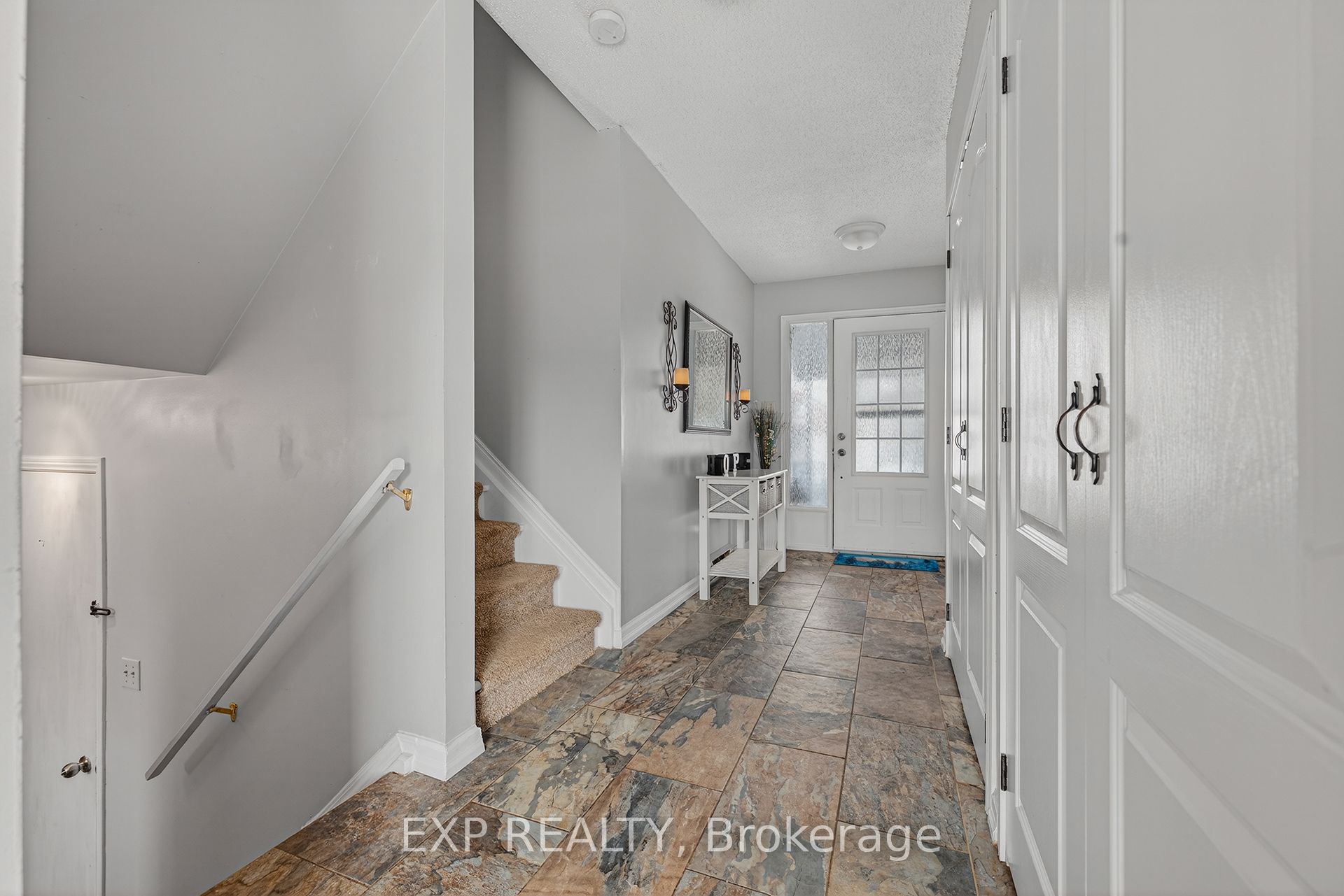 196 Lightbourne Avenue Property Photo 14