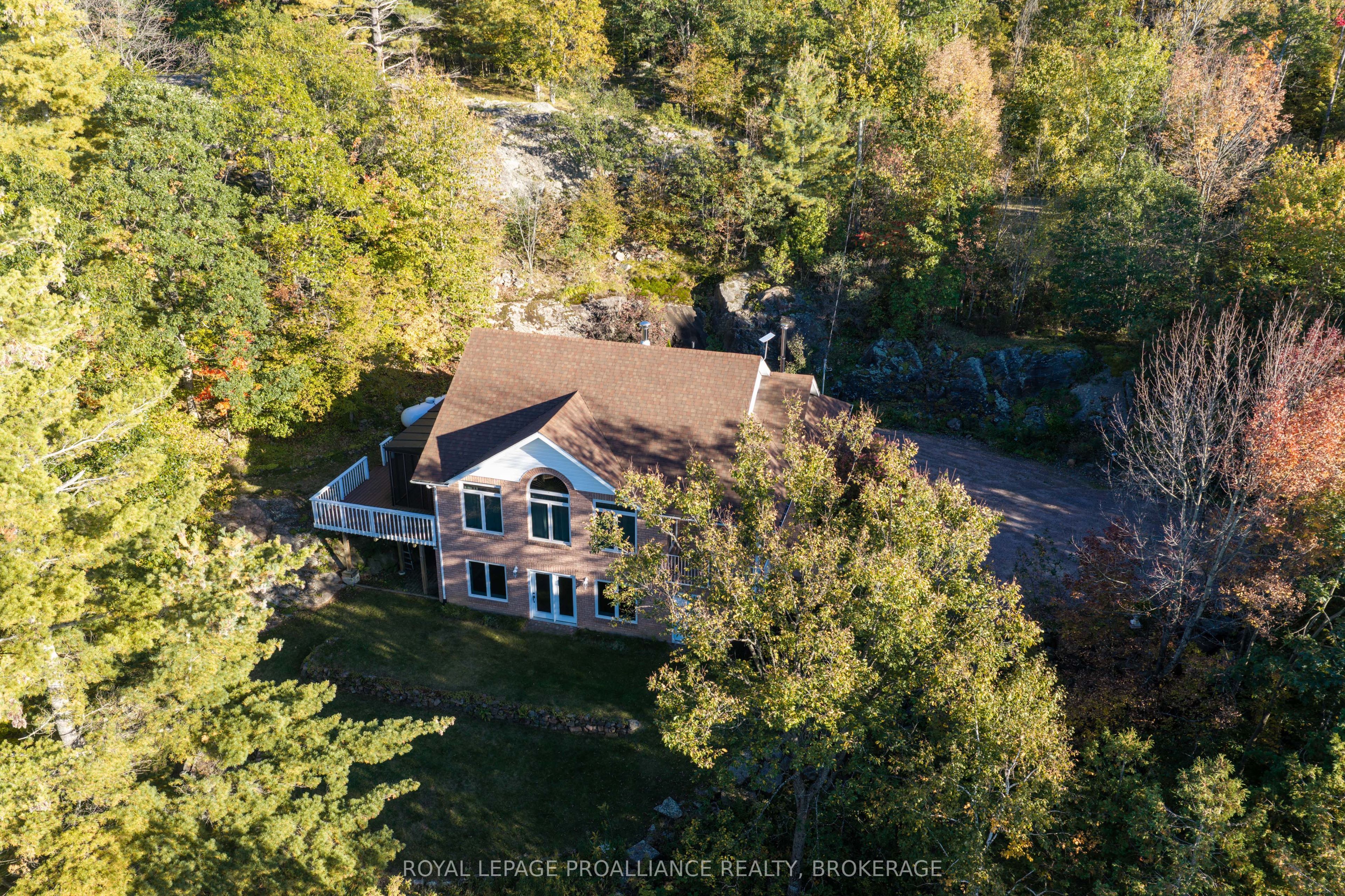 1133 Sassy Tree Lane Property Photo 5