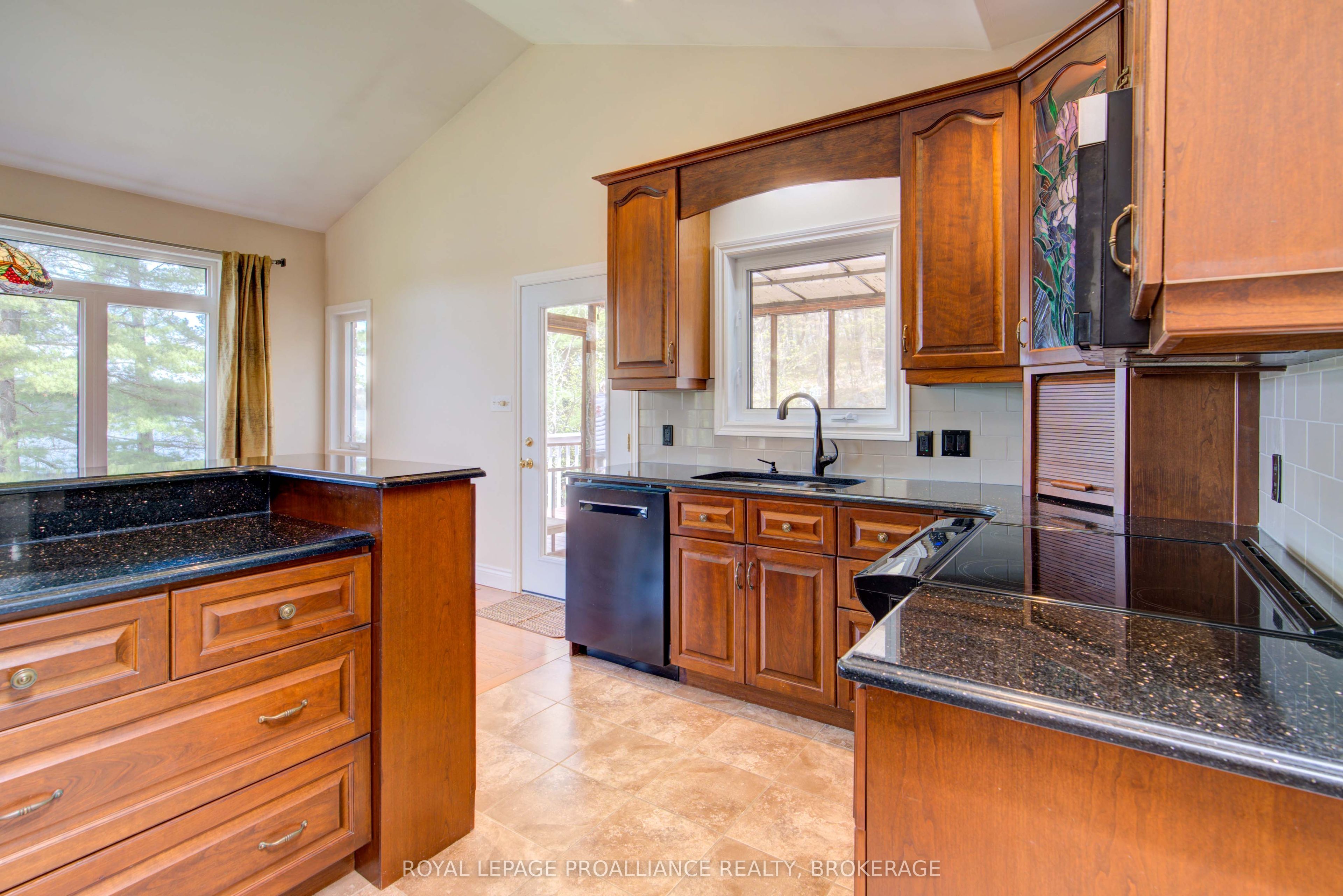 1133 Sassy Tree Lane Property Photo 19